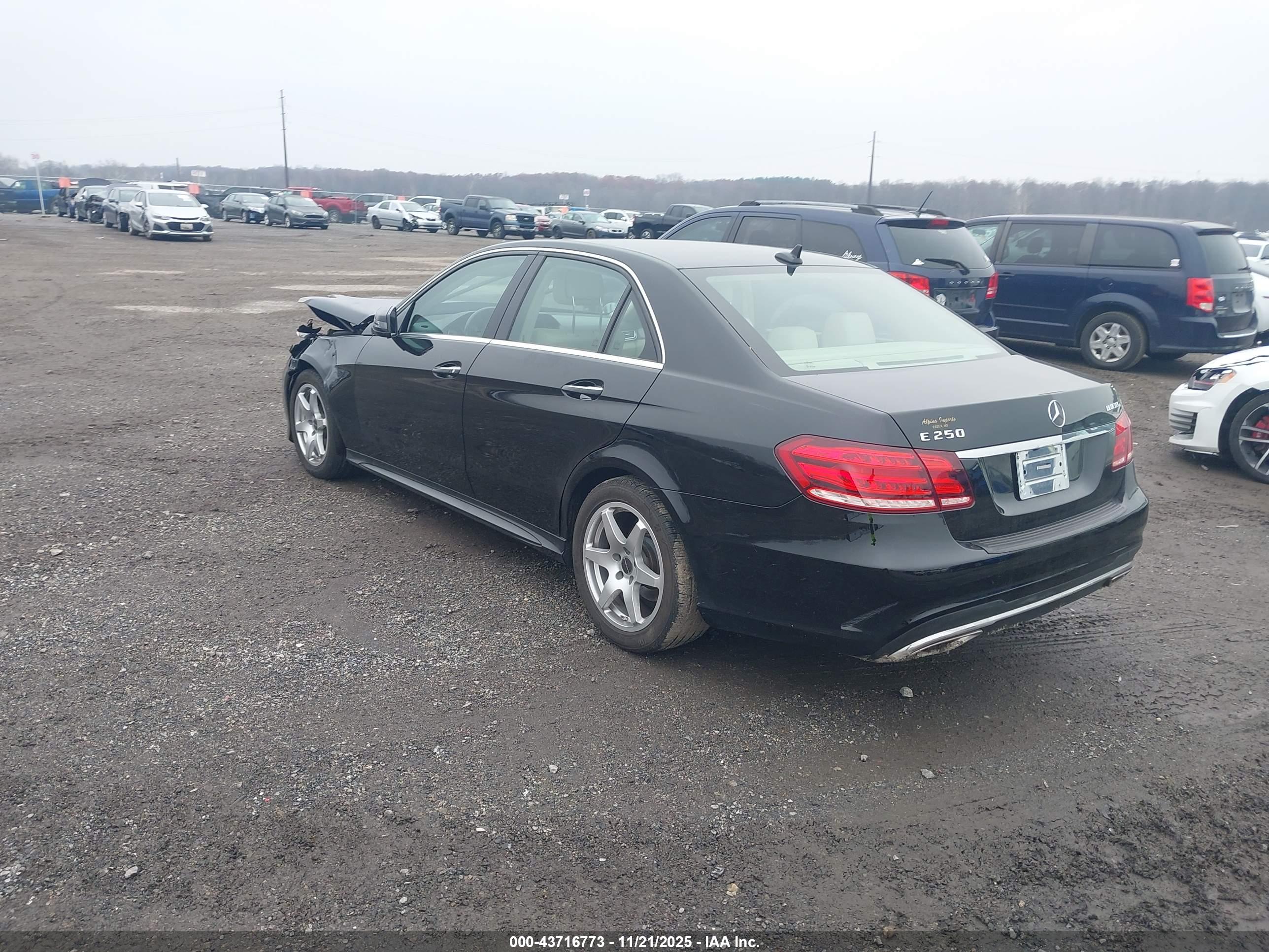 MERCEDES-BENZ E image 3