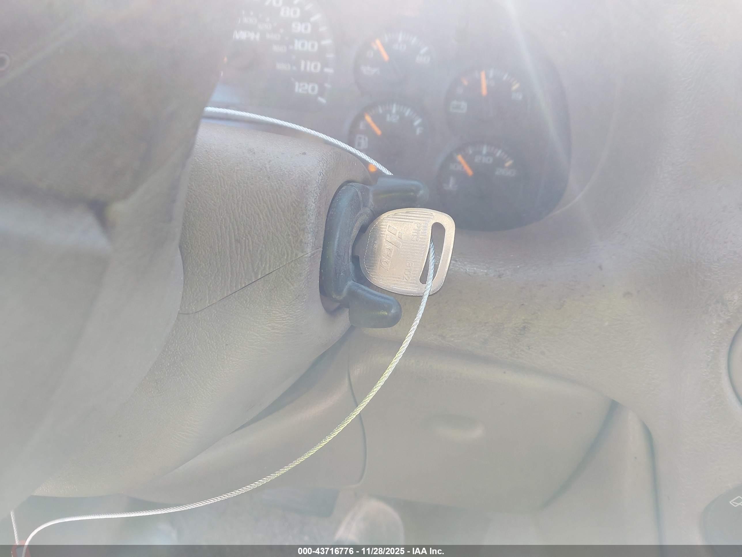 CHEVROLET TRAILBLAZER image 11