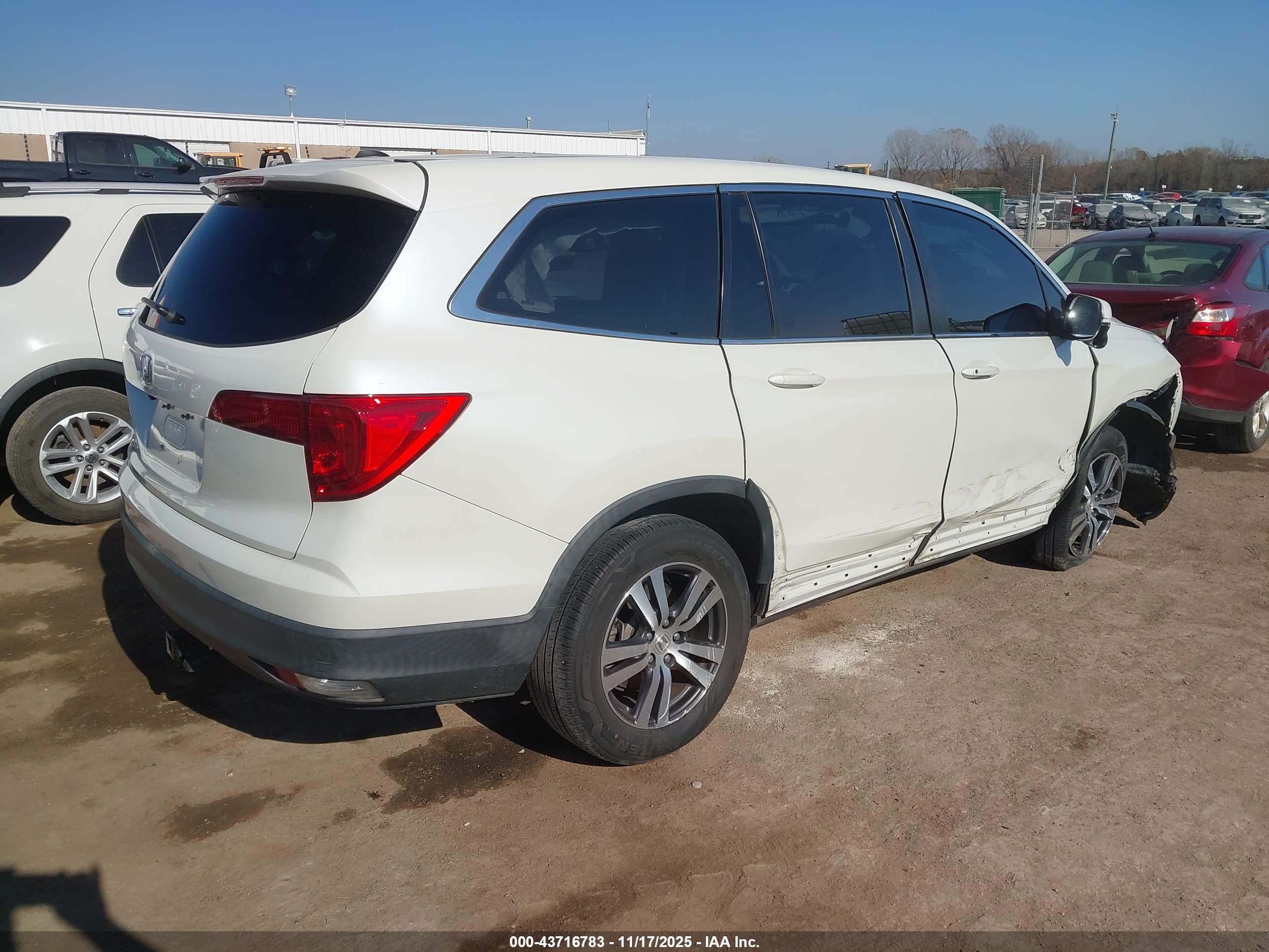 HONDA PILOT image 4