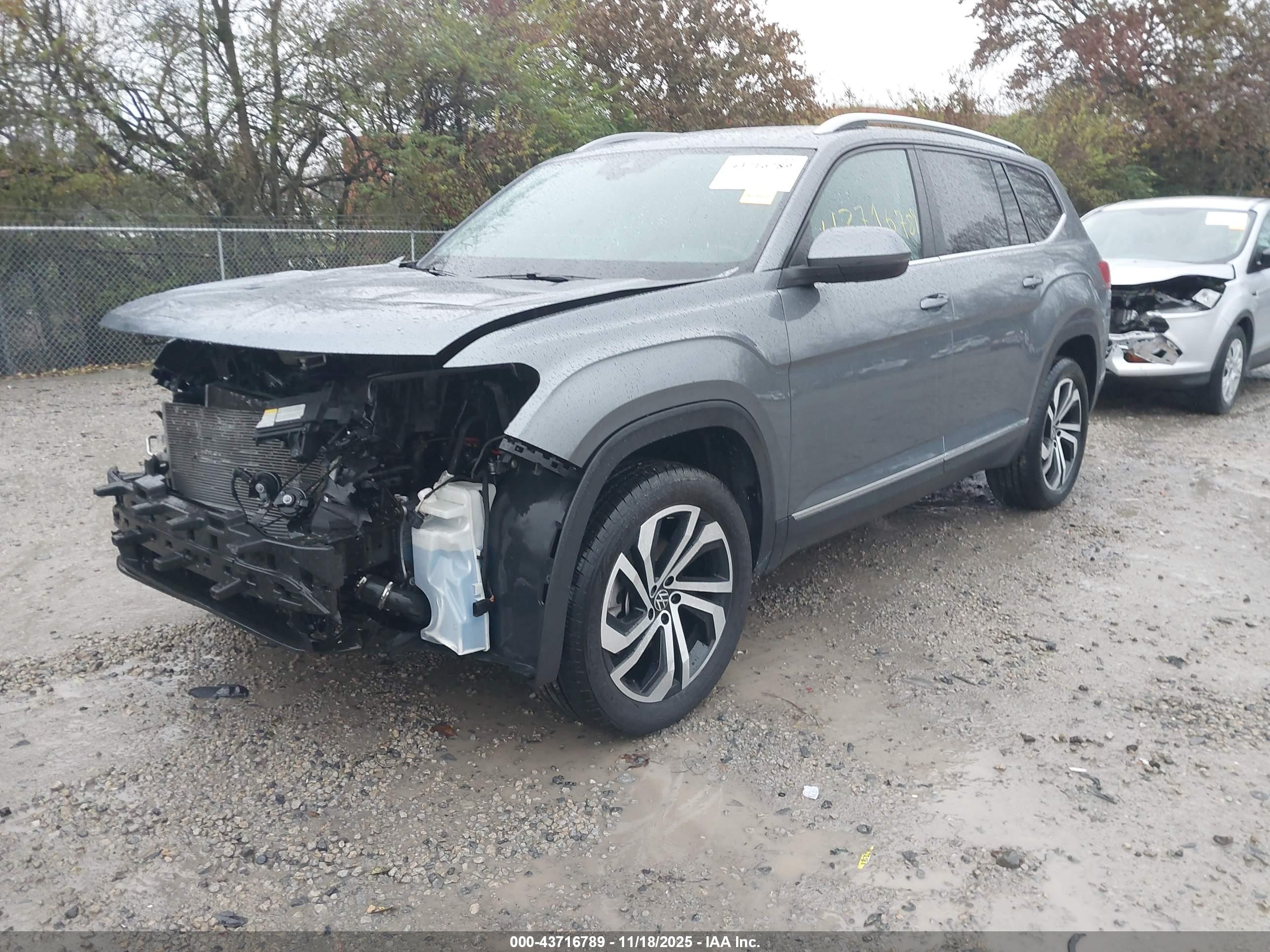 VOLKSWAGEN ATLAS image 2