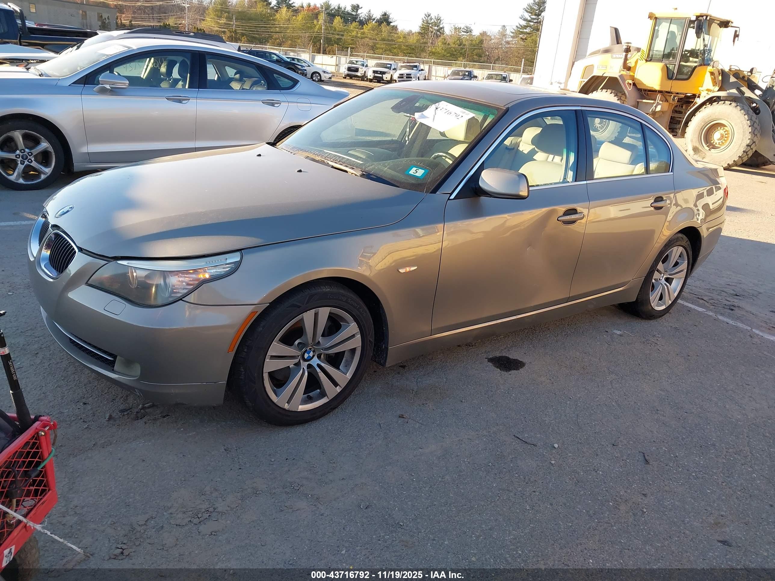 BMW 528I image 2