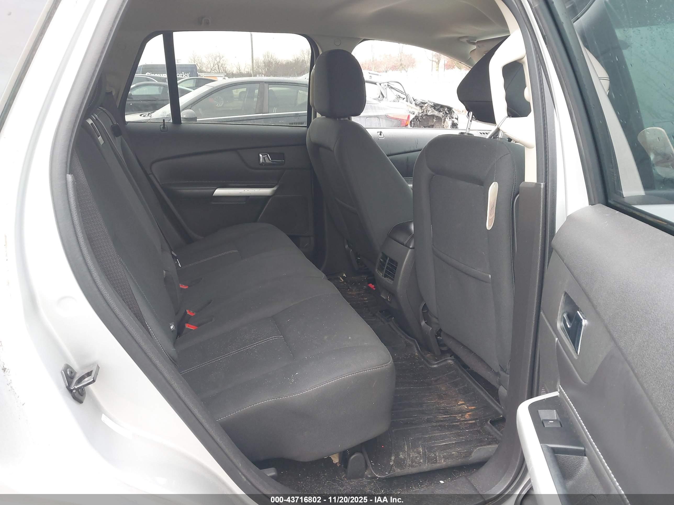 FORD EDGE image 8