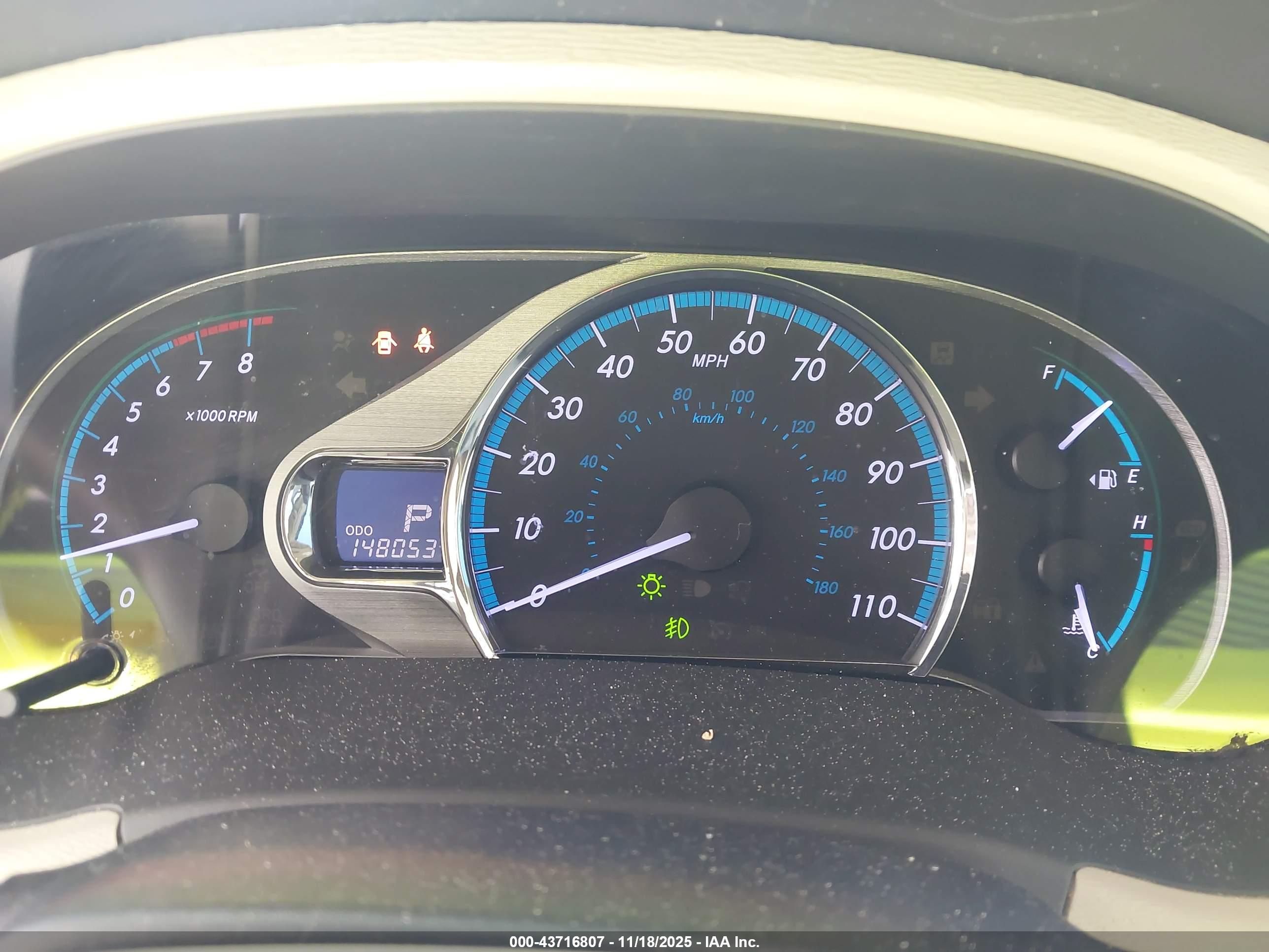 TOYOTA SIENNA image 7