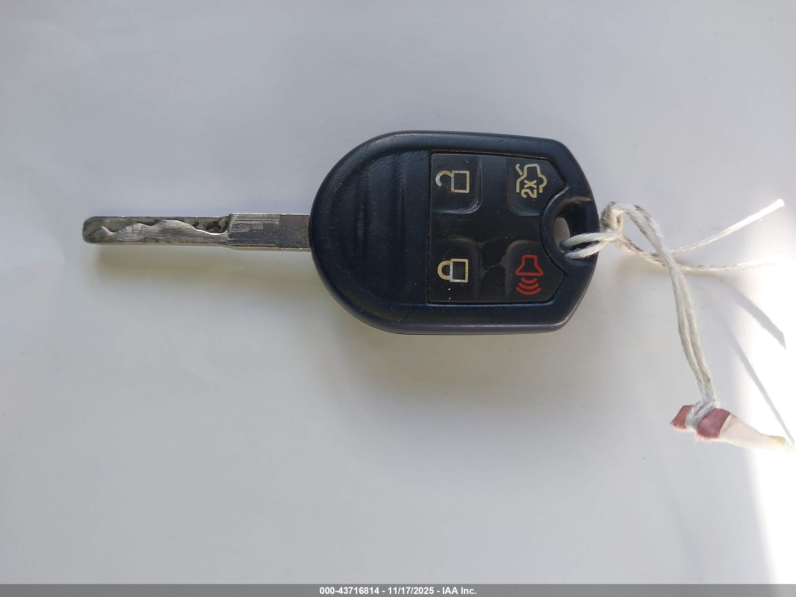 FORD FIESTA image 11