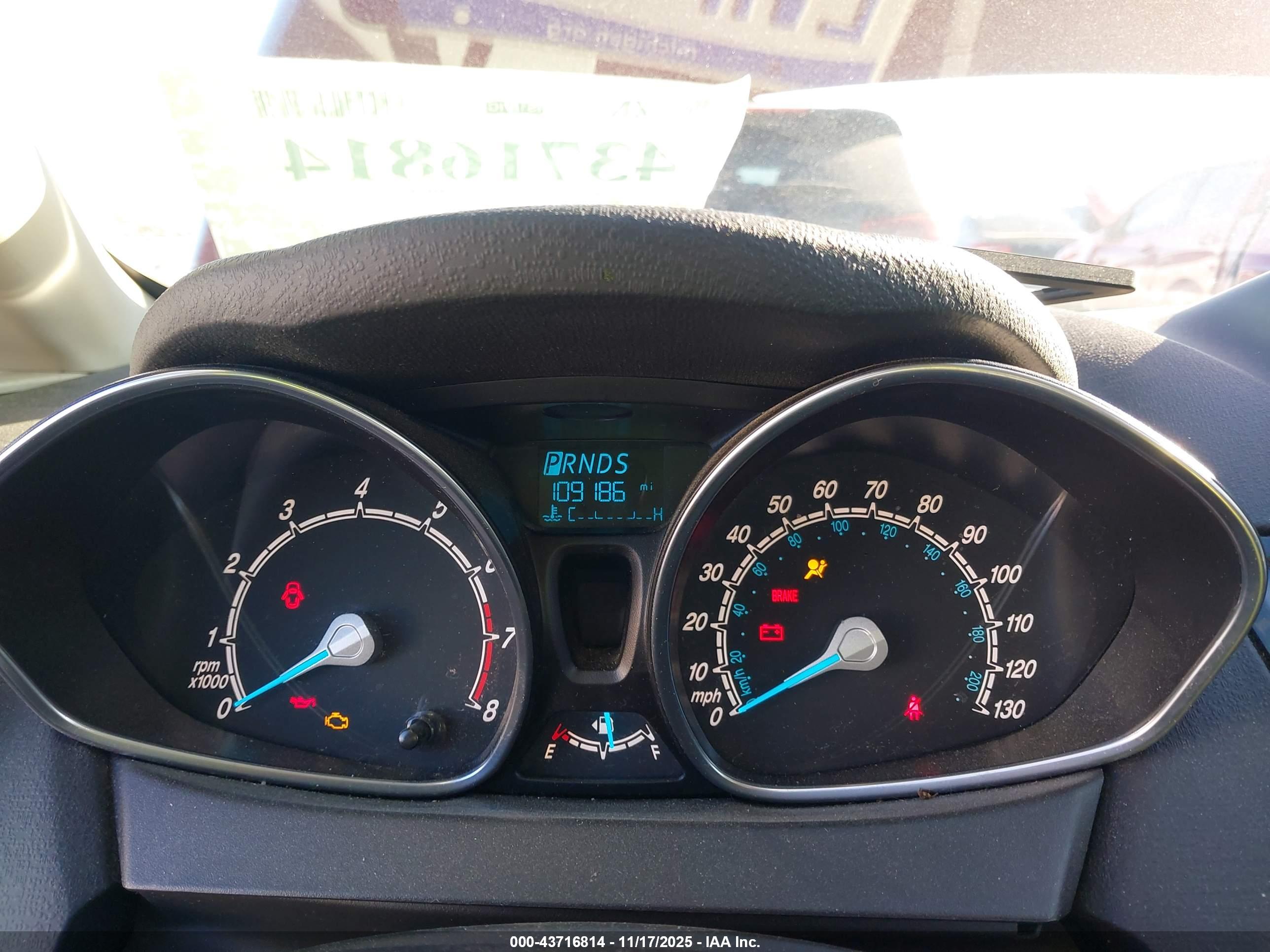 FORD FIESTA image 7