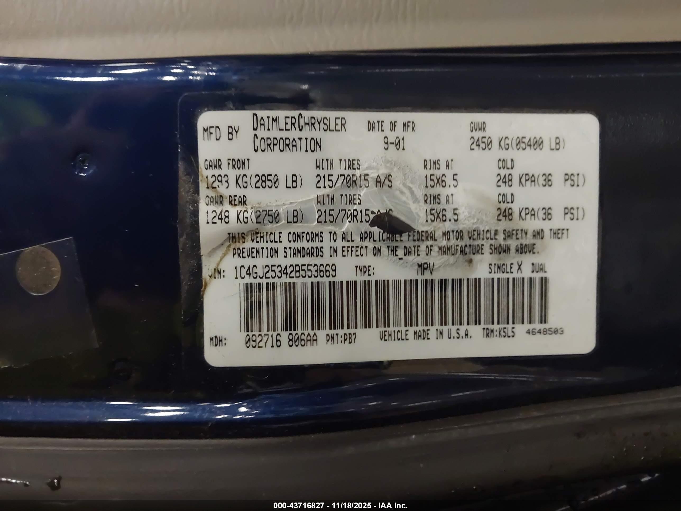 CHRYSLER VOYAGER image 9