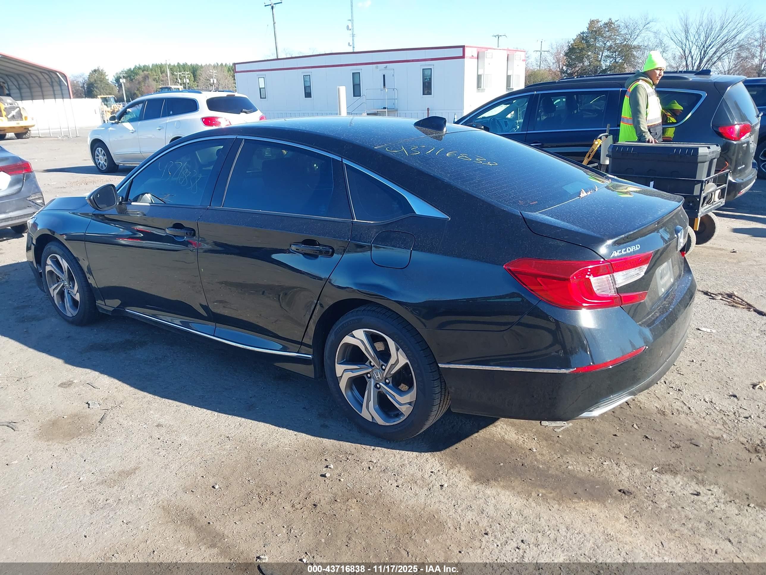 HONDA ACCORD image 3
