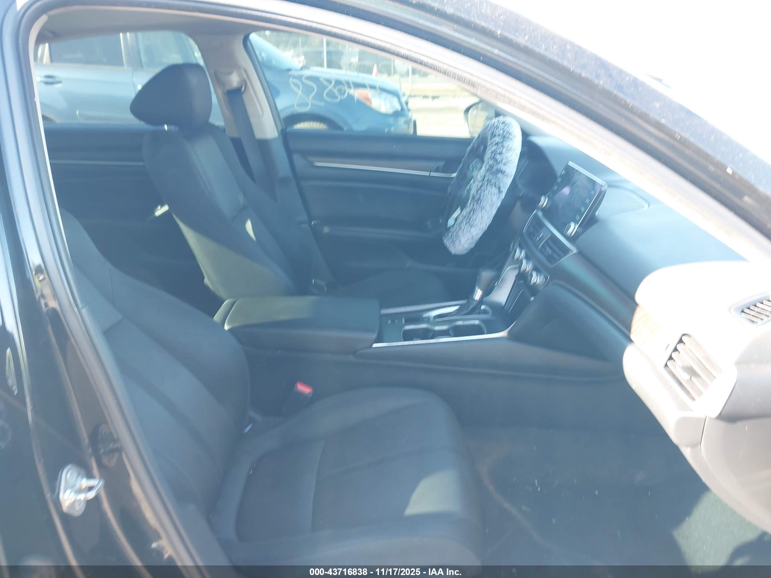 HONDA ACCORD image 5