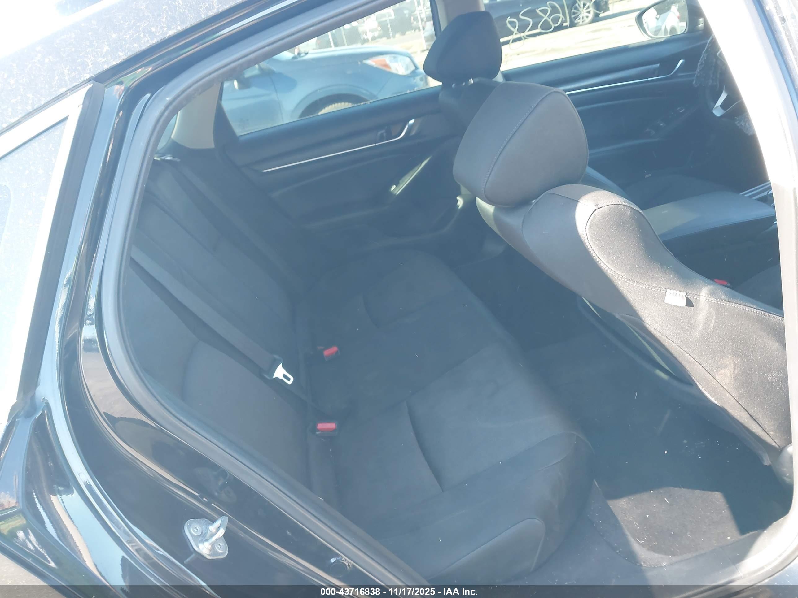 HONDA ACCORD image 8