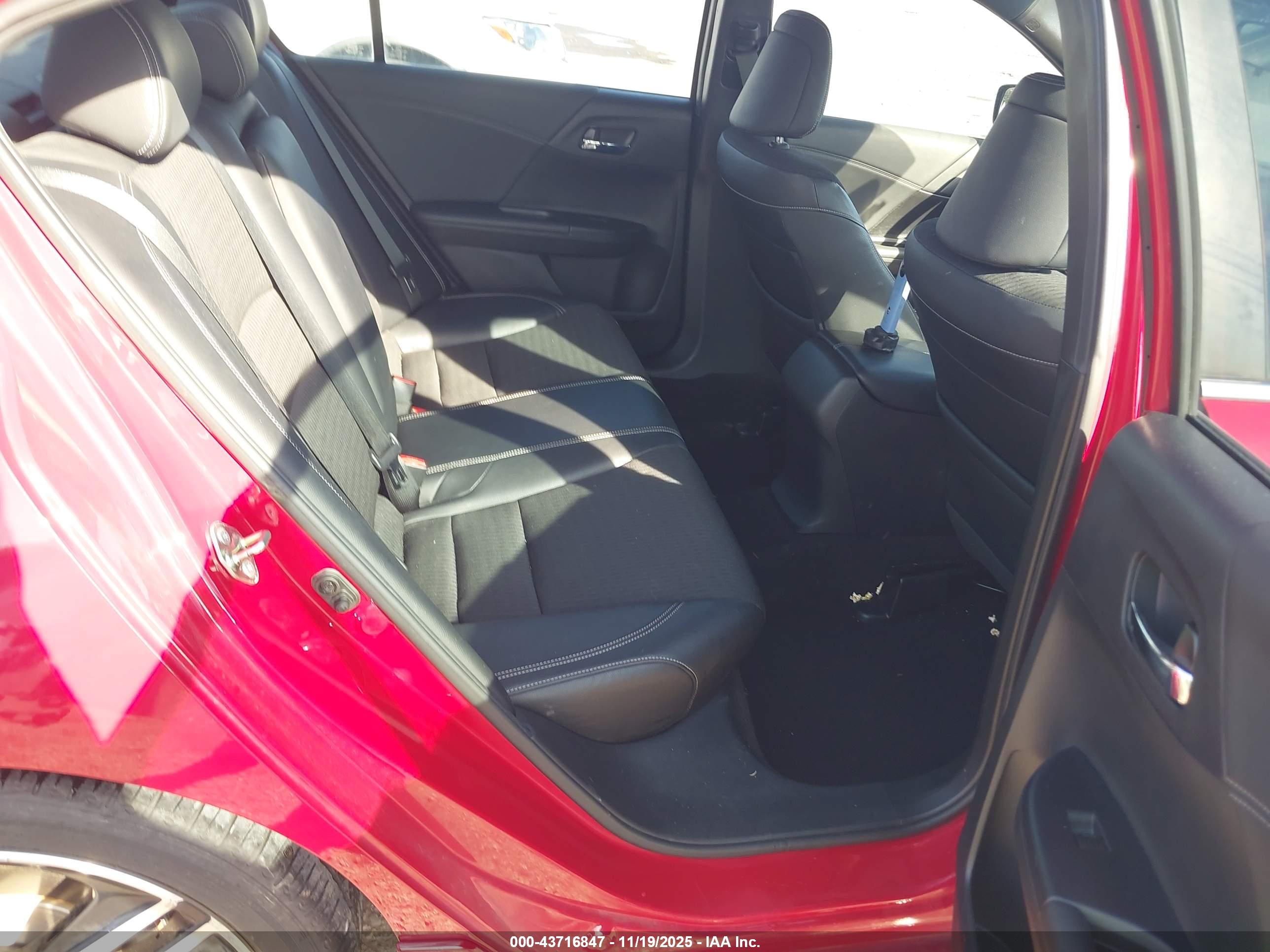 HONDA ACCORD image 8