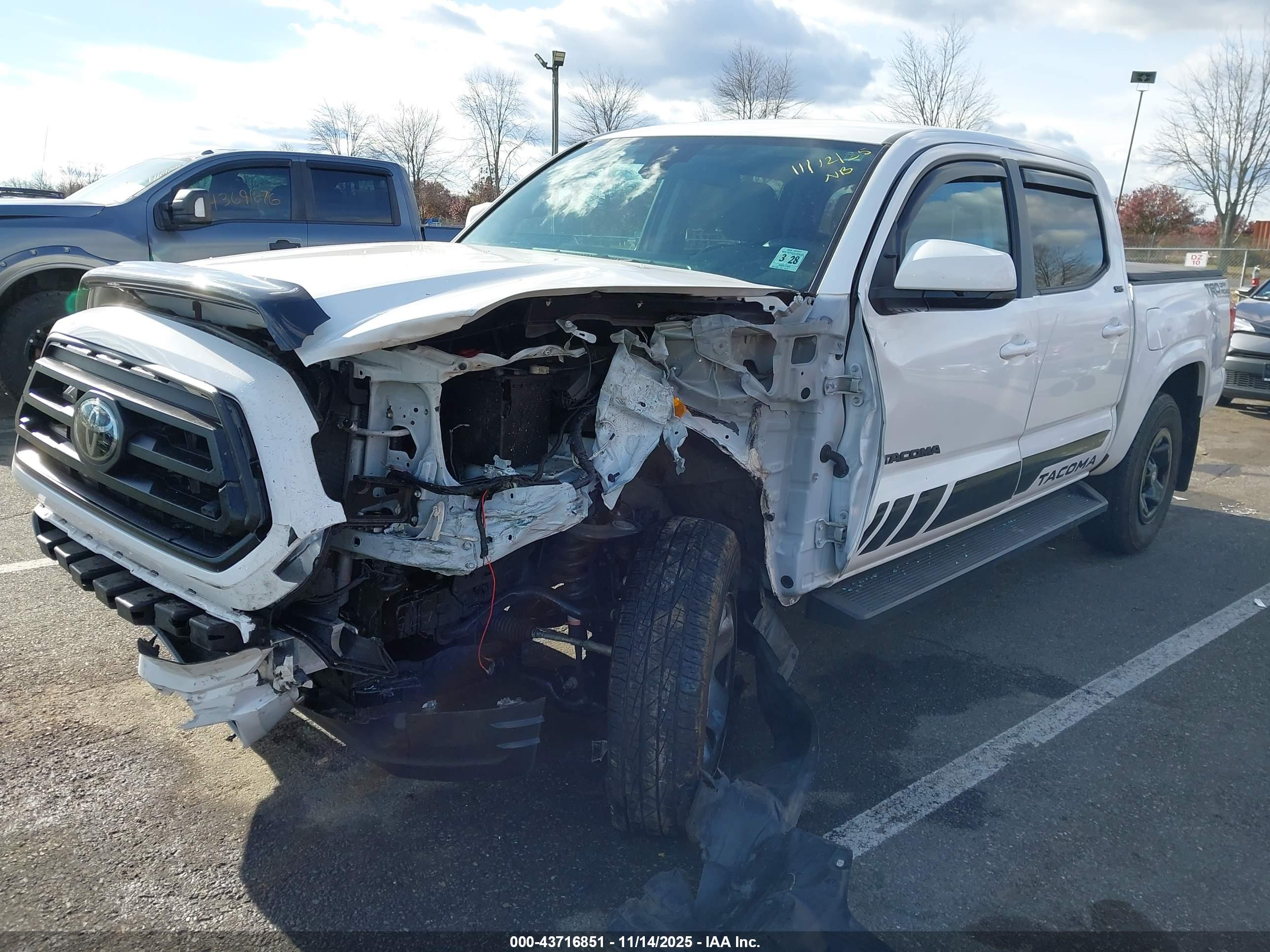 TOYOTA TACOMA image 2