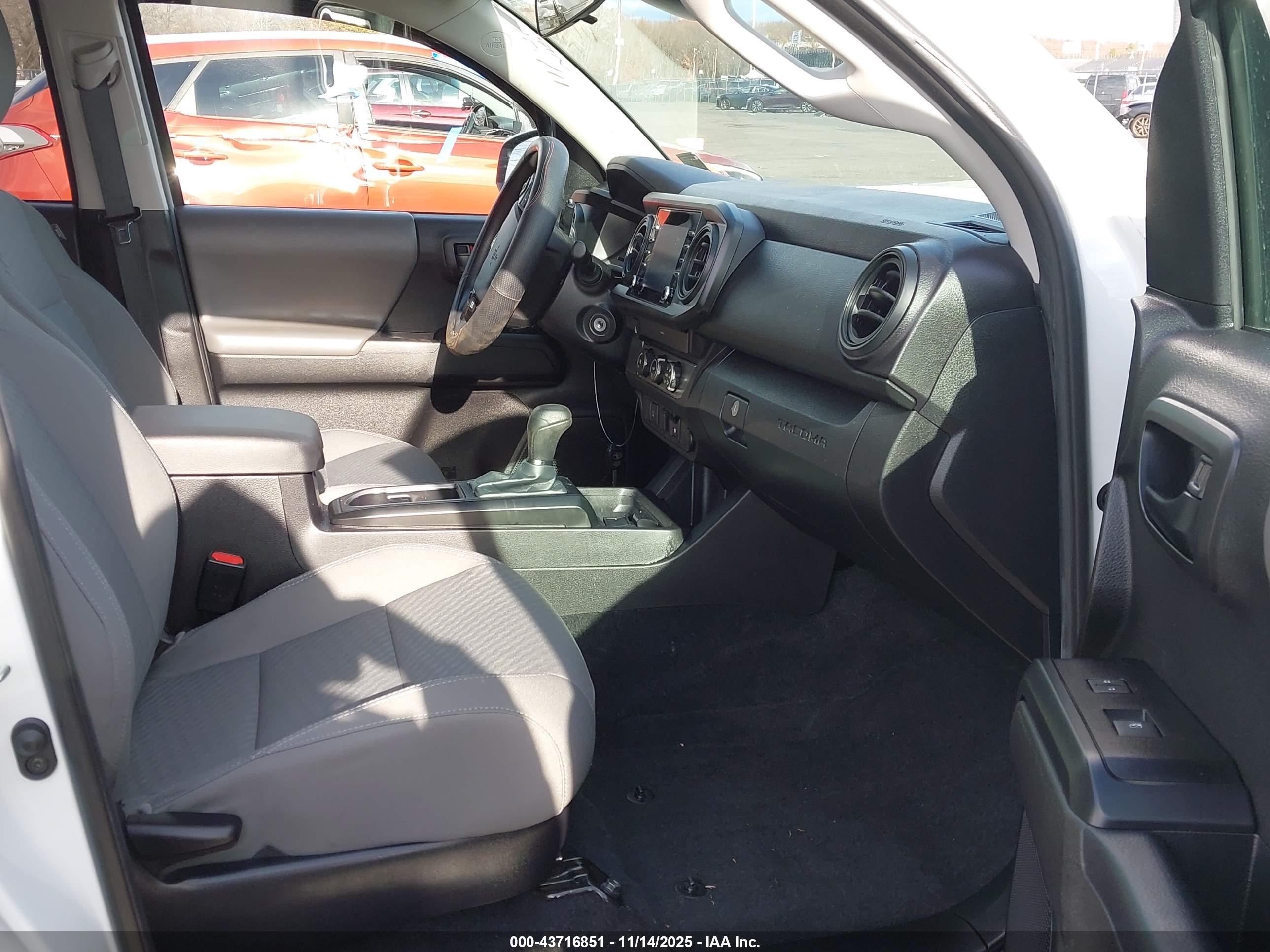 TOYOTA TACOMA image 5