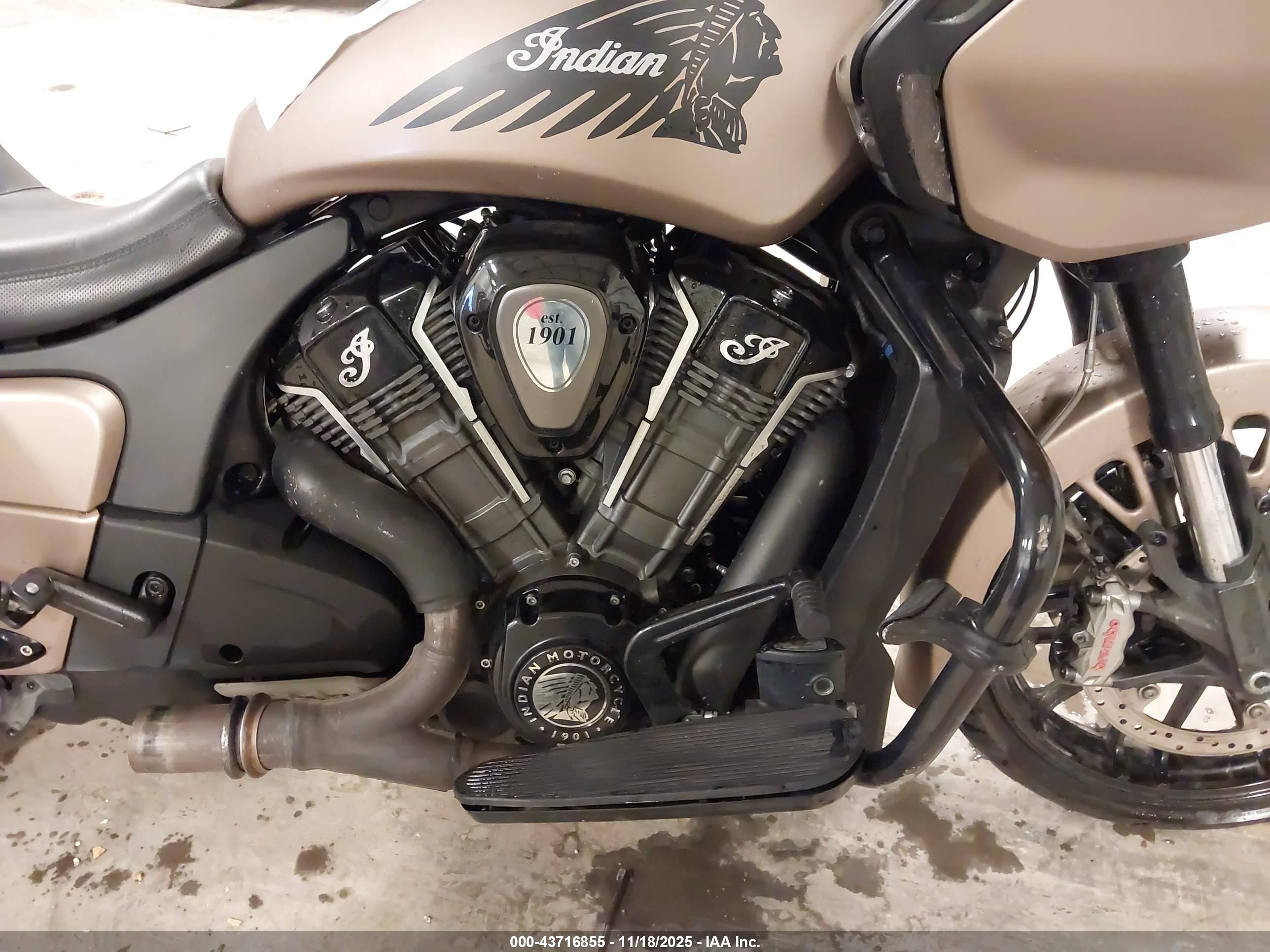 INDIAN MOTORCYCLE image 8