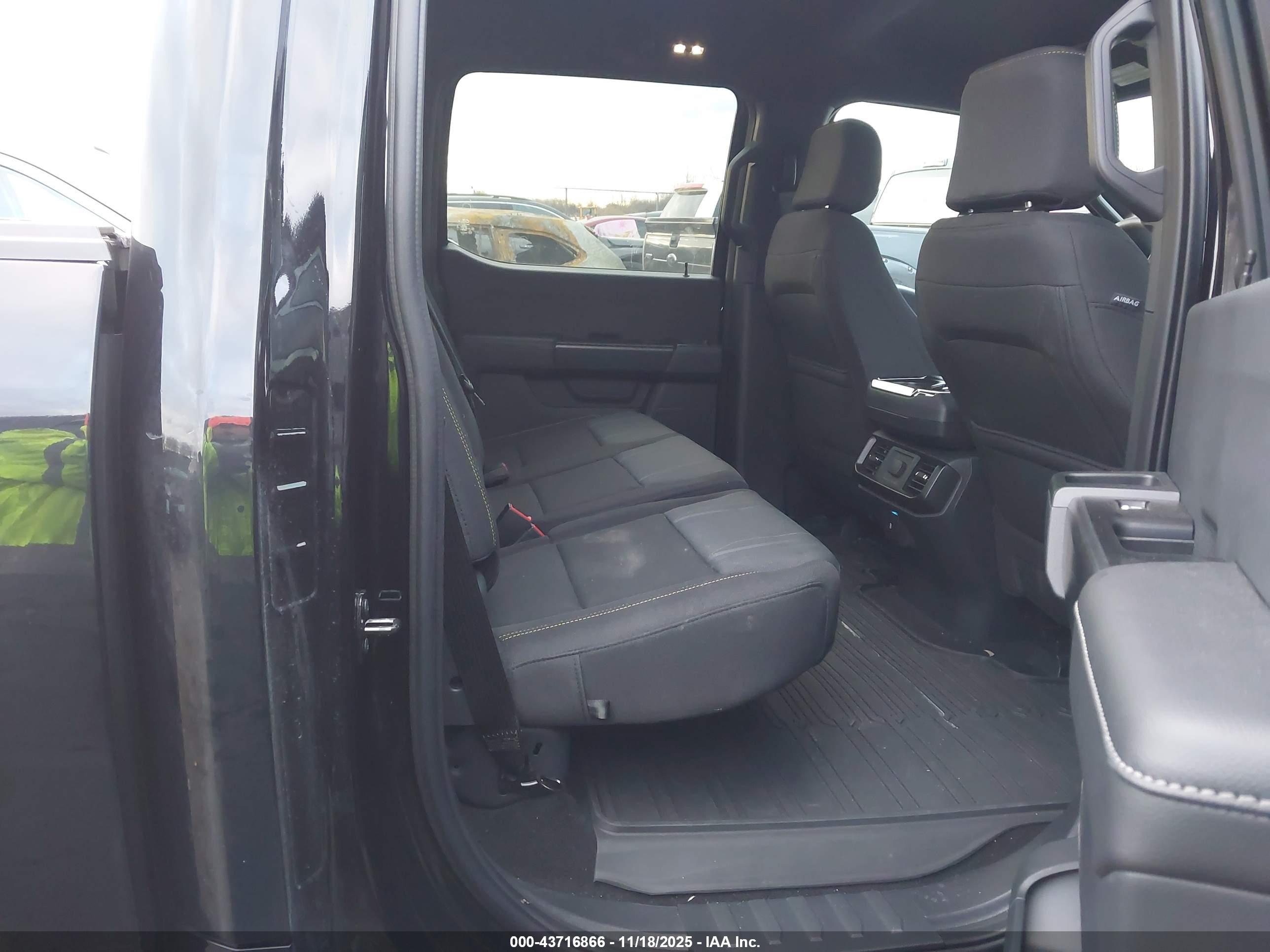 FORD F-150 image 8