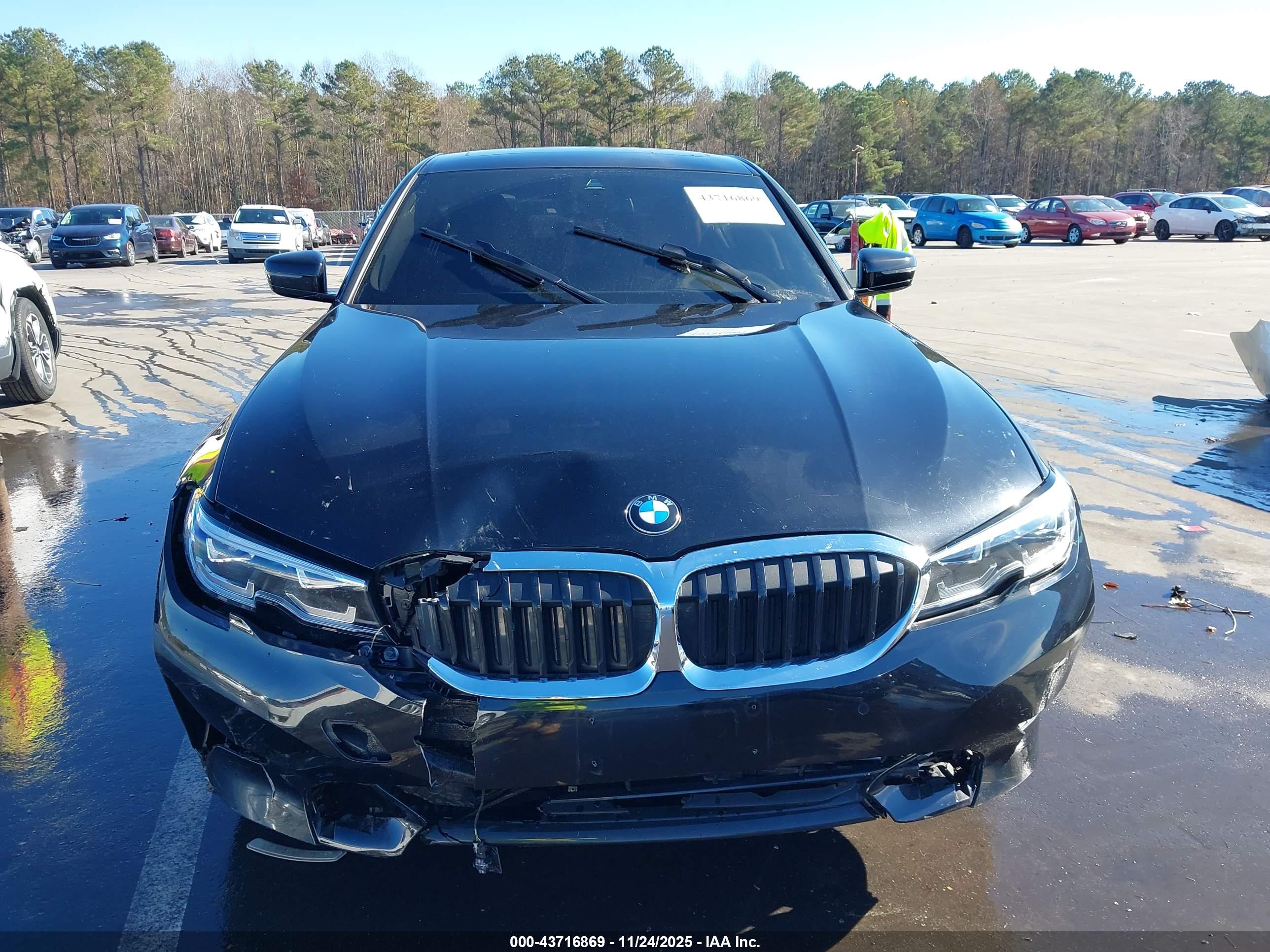 BMW 330I image 6