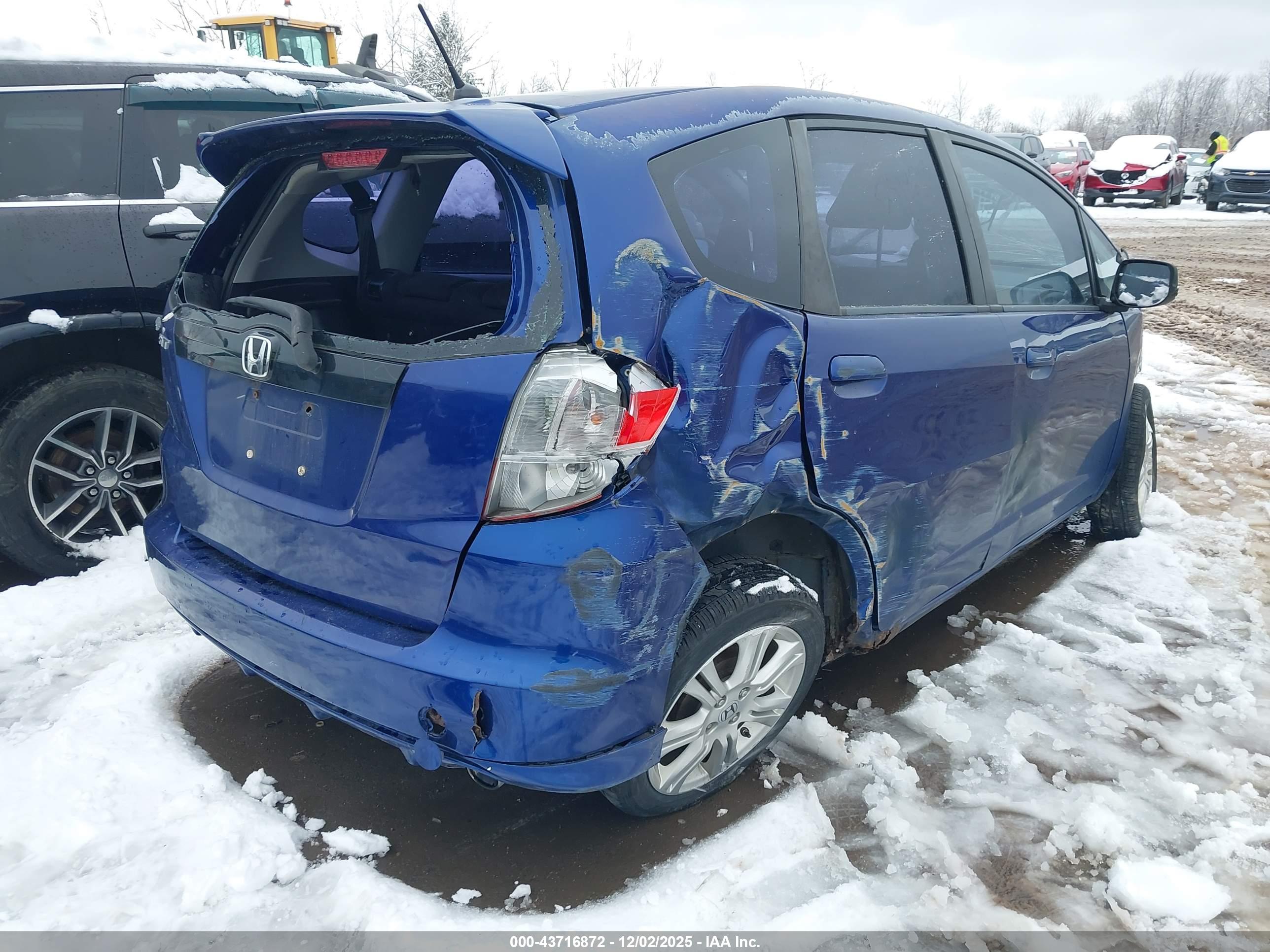 HONDA FIT image 4