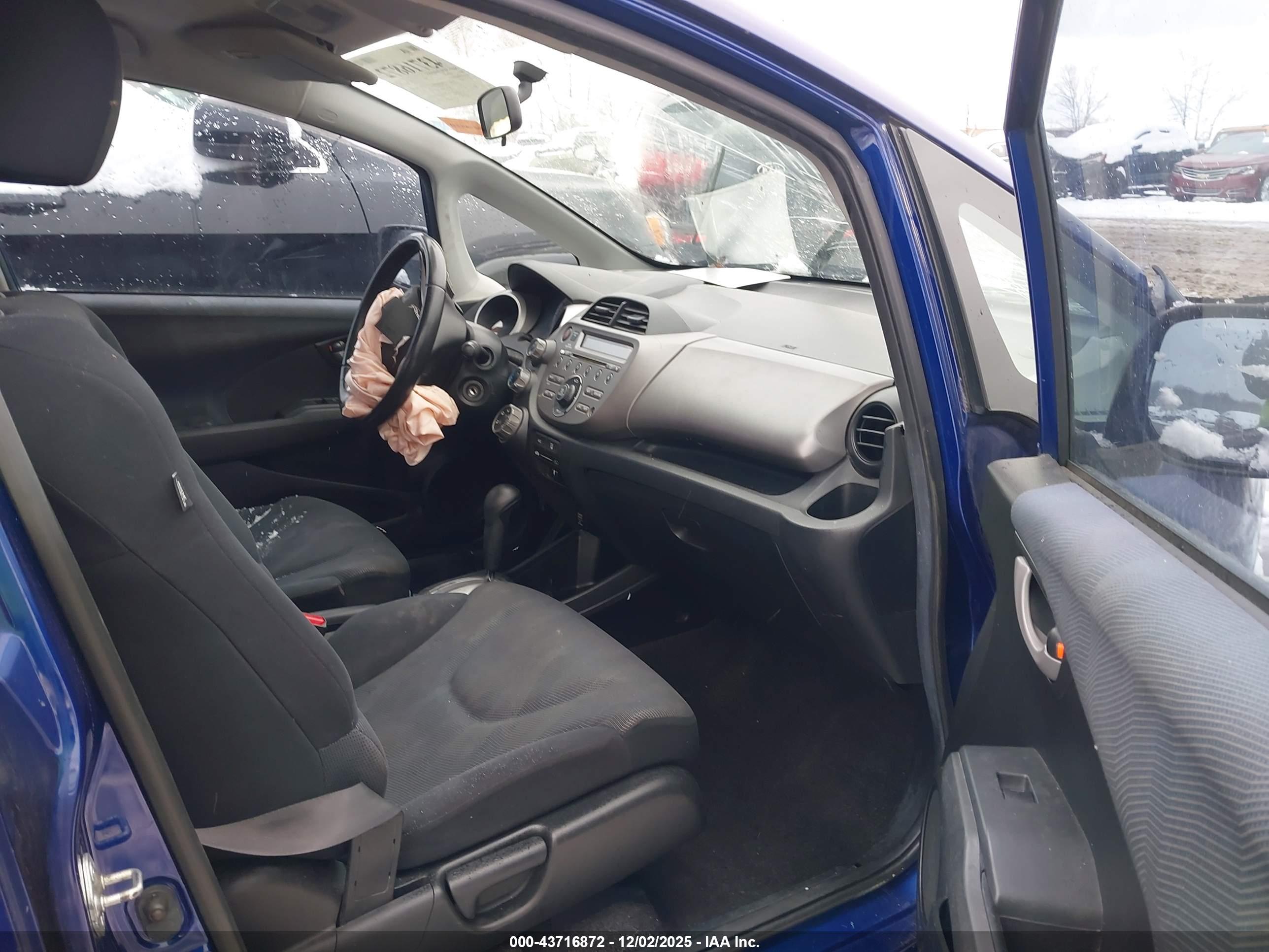HONDA FIT image 5