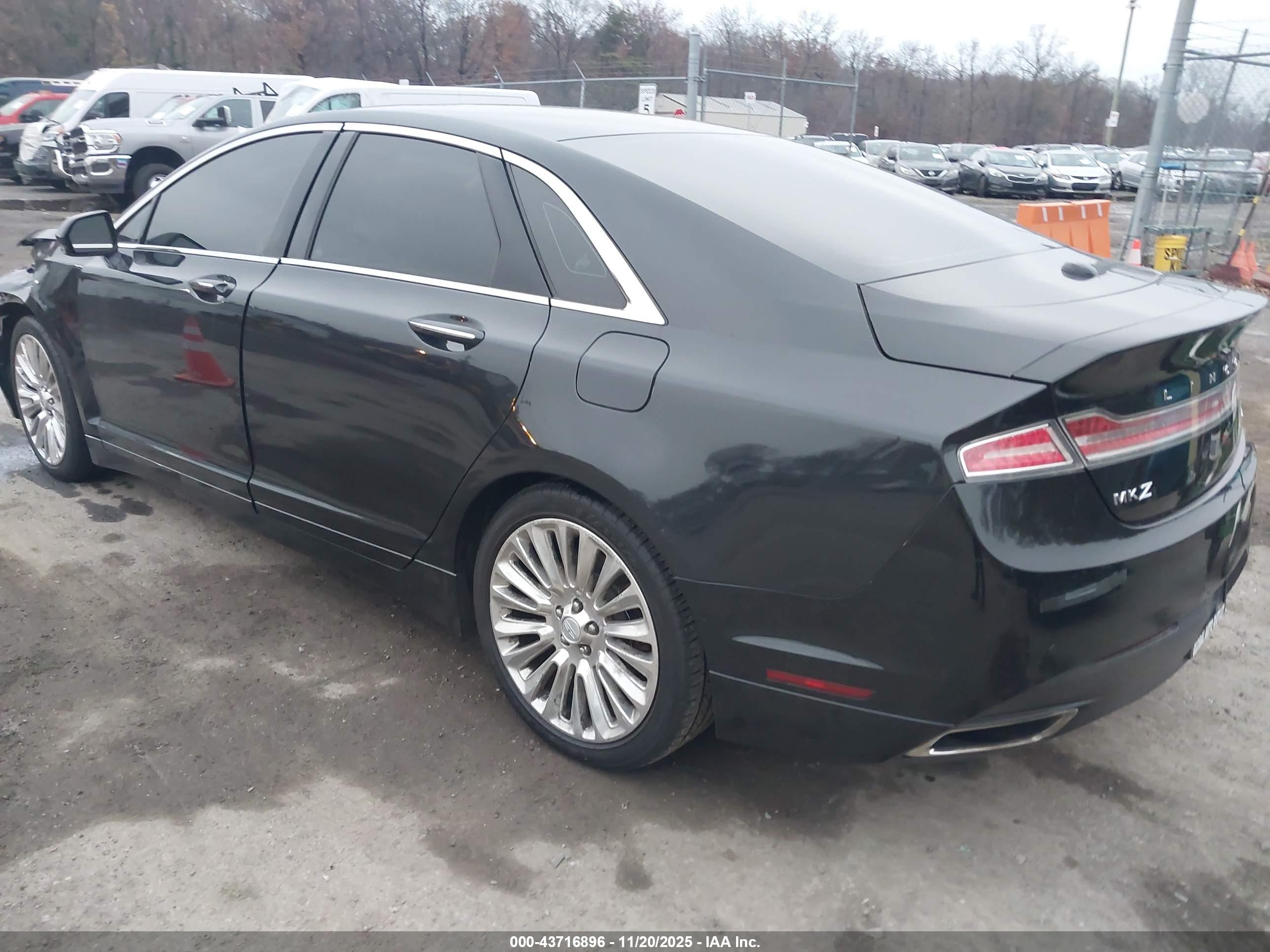 LINCOLN MKZ image 3