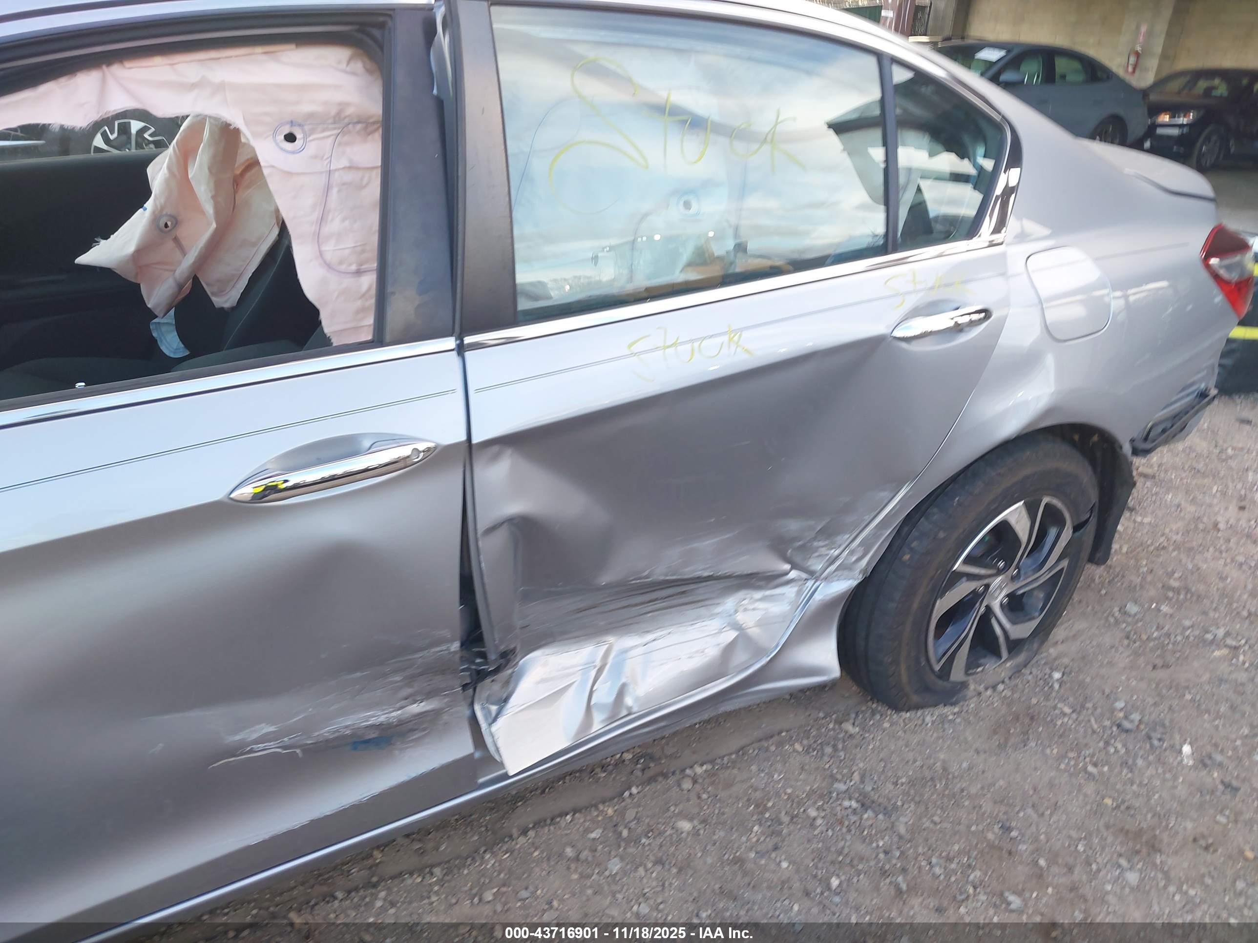 HONDA ACCORD image 6