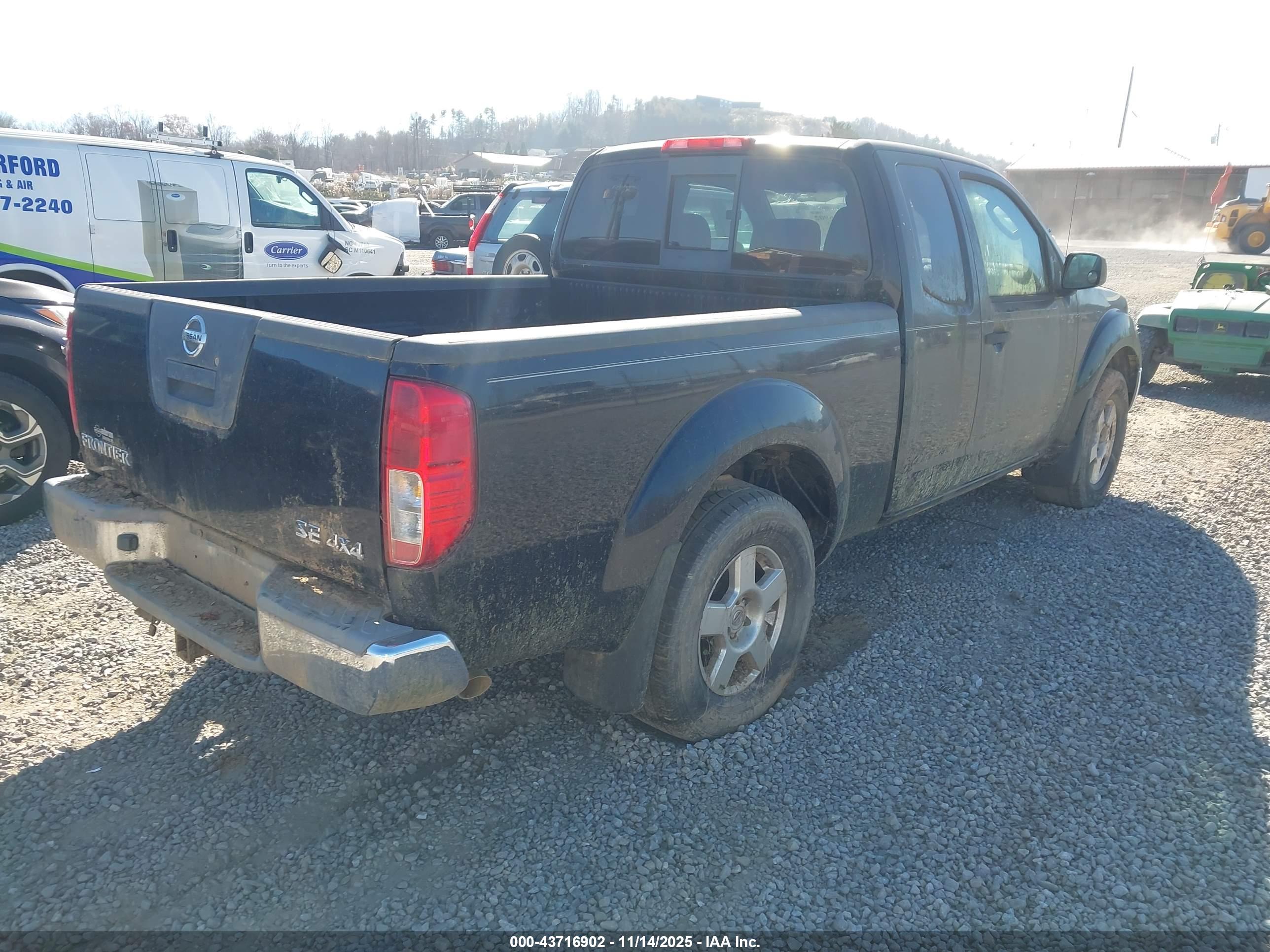 NISSAN FRONTIER image 4