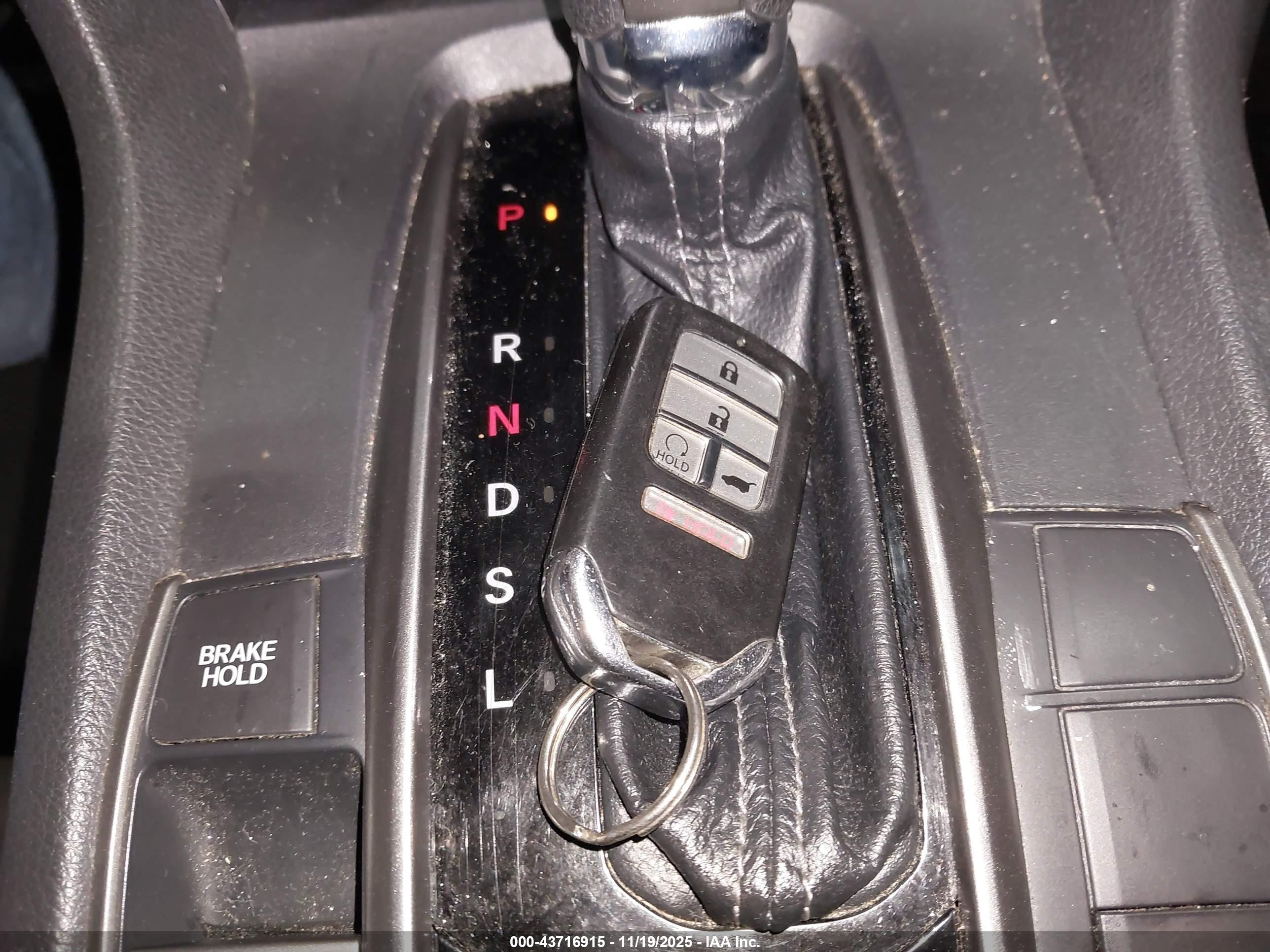 HONDA CIVIC image 11