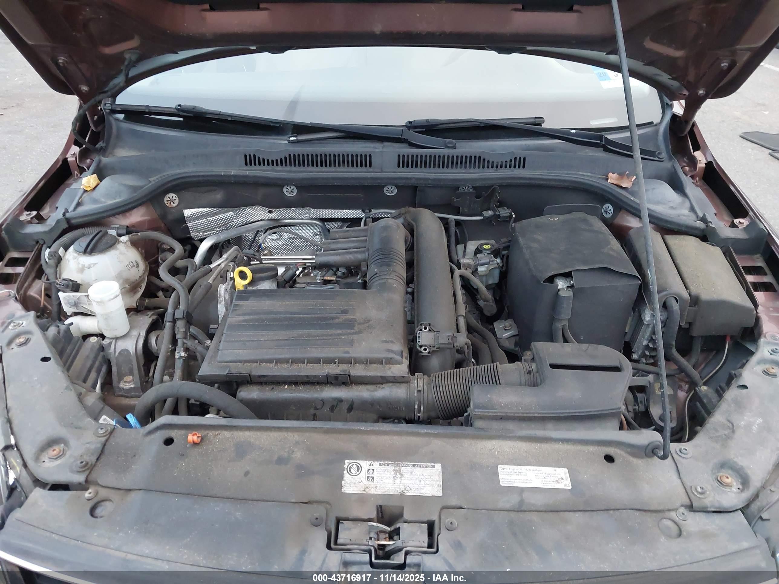 VOLKSWAGEN JETTA image 10