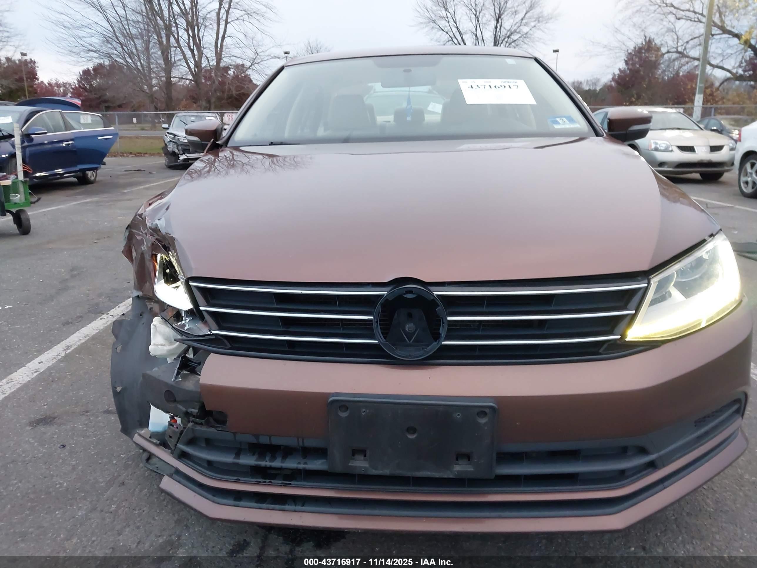 VOLKSWAGEN JETTA image 6