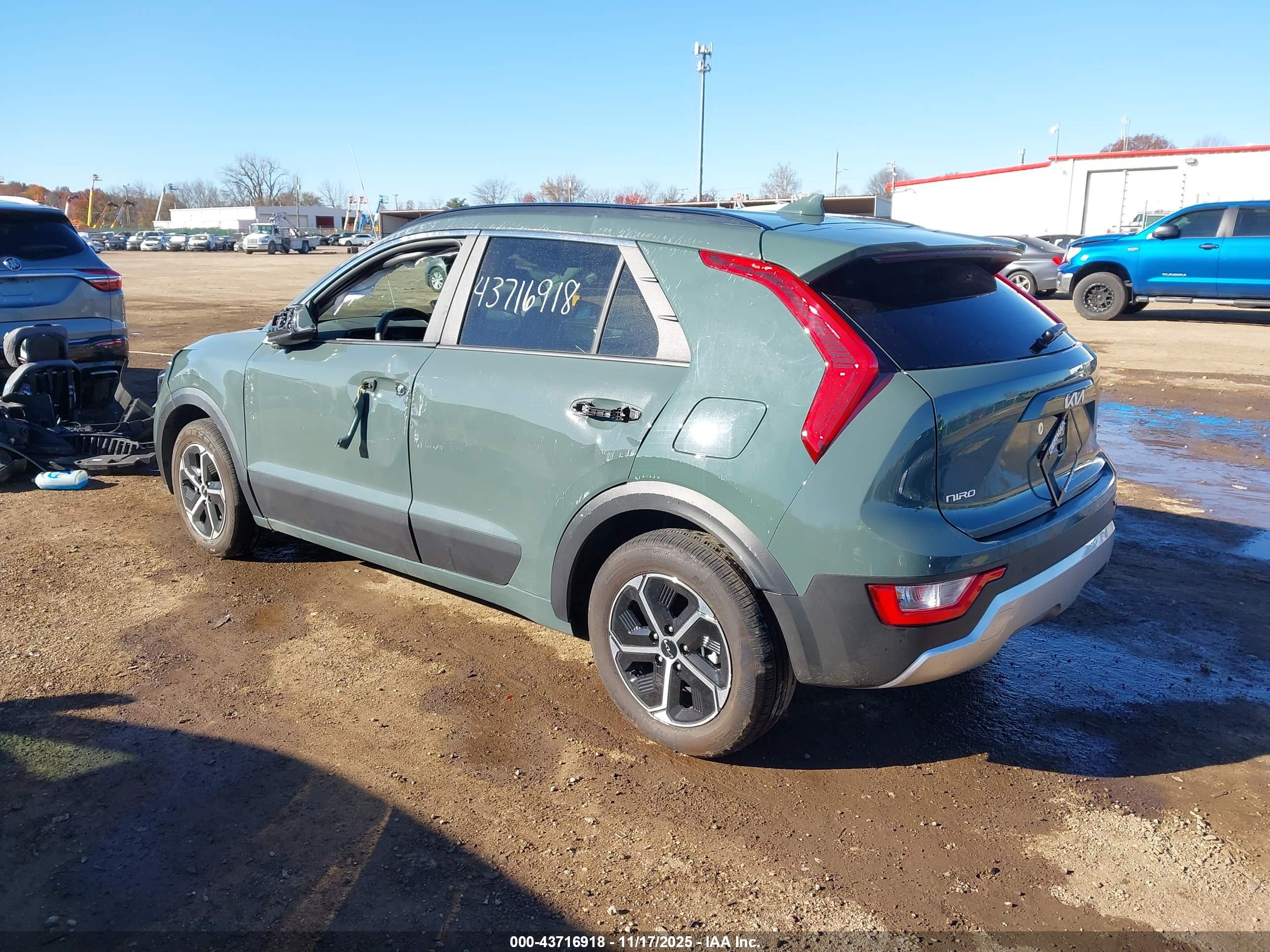 KIA NIRO image 3
