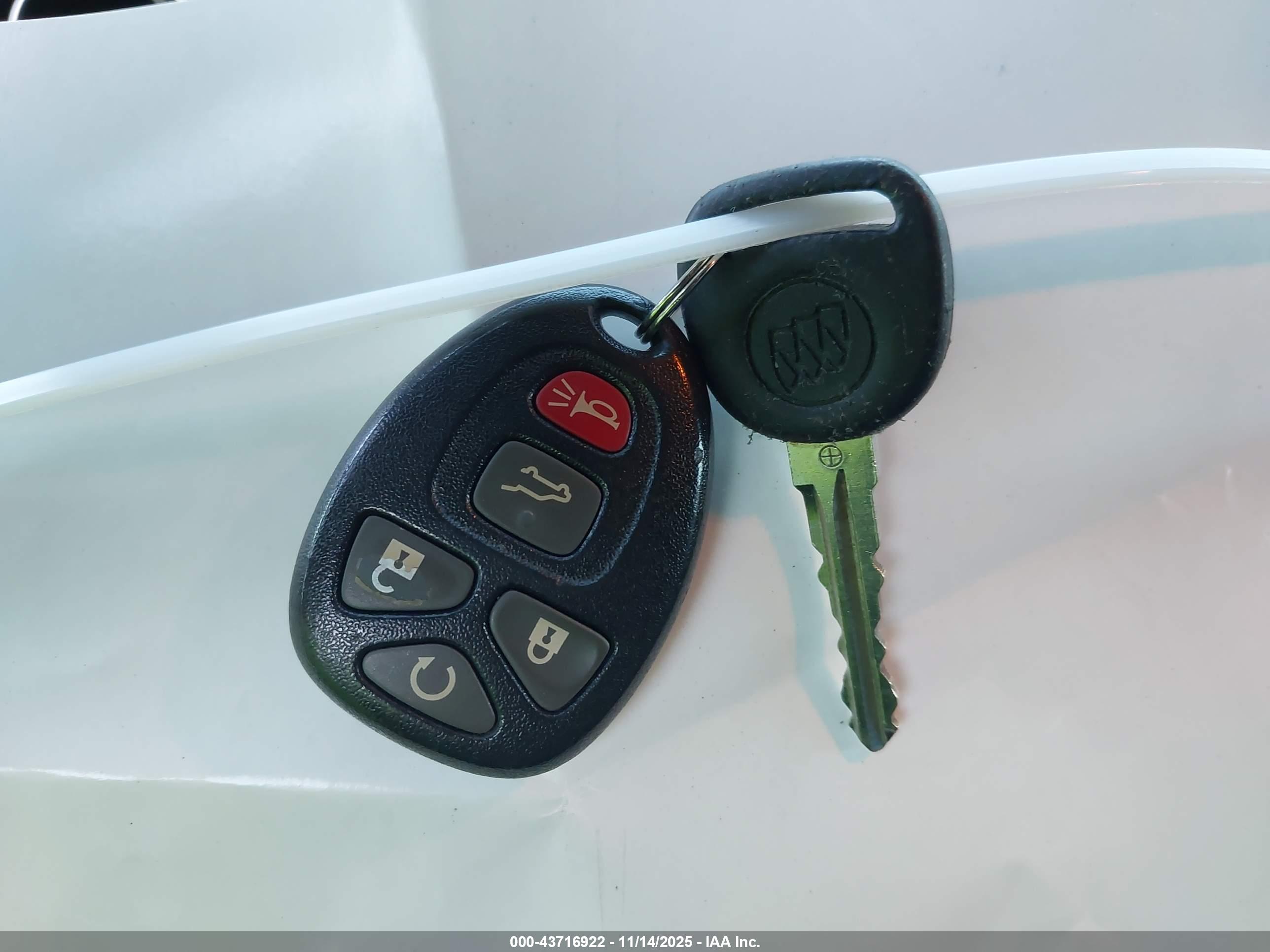 BUICK ENCLAVE image 11
