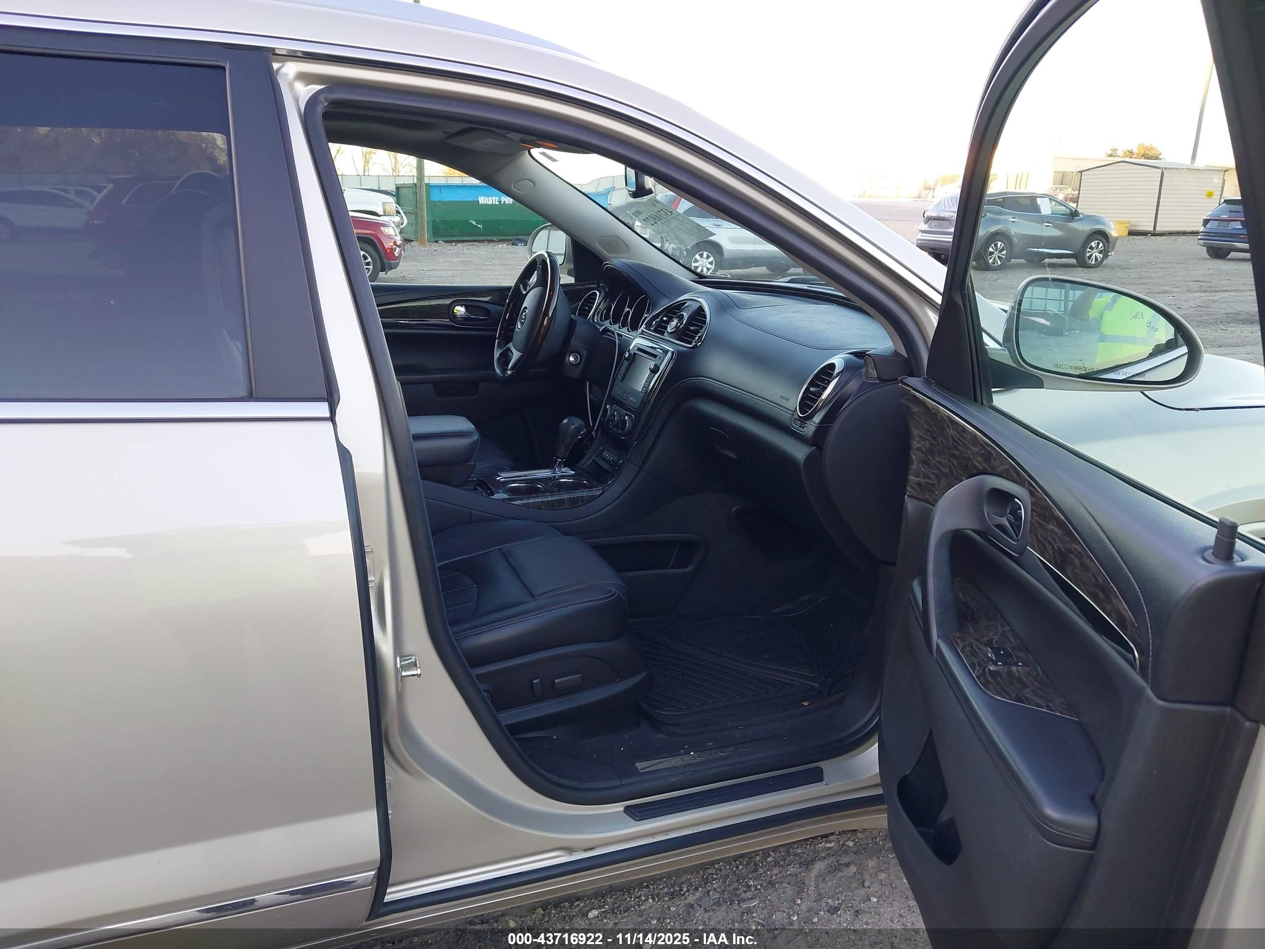 BUICK ENCLAVE image 5