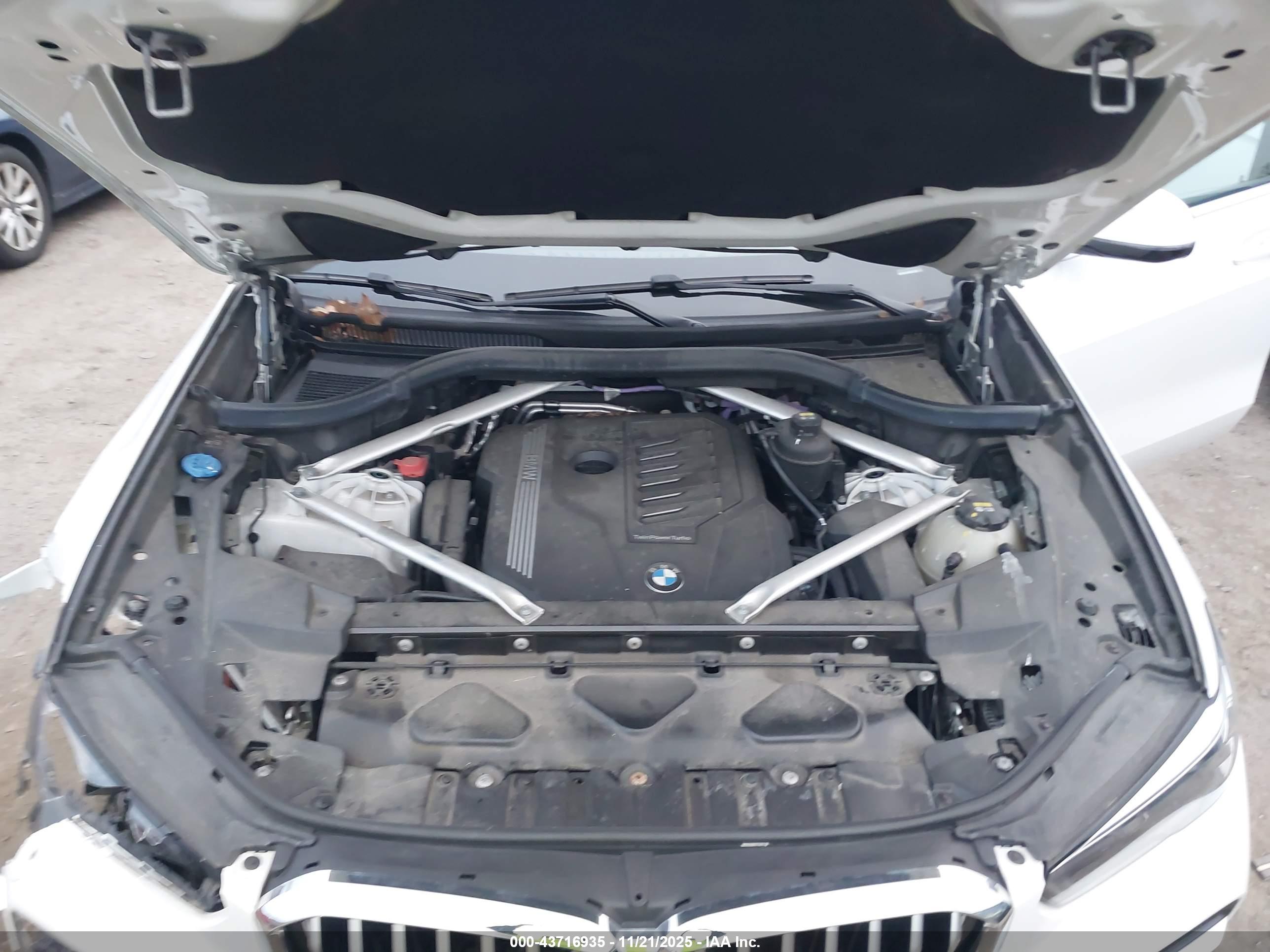 BMW X5 image 10