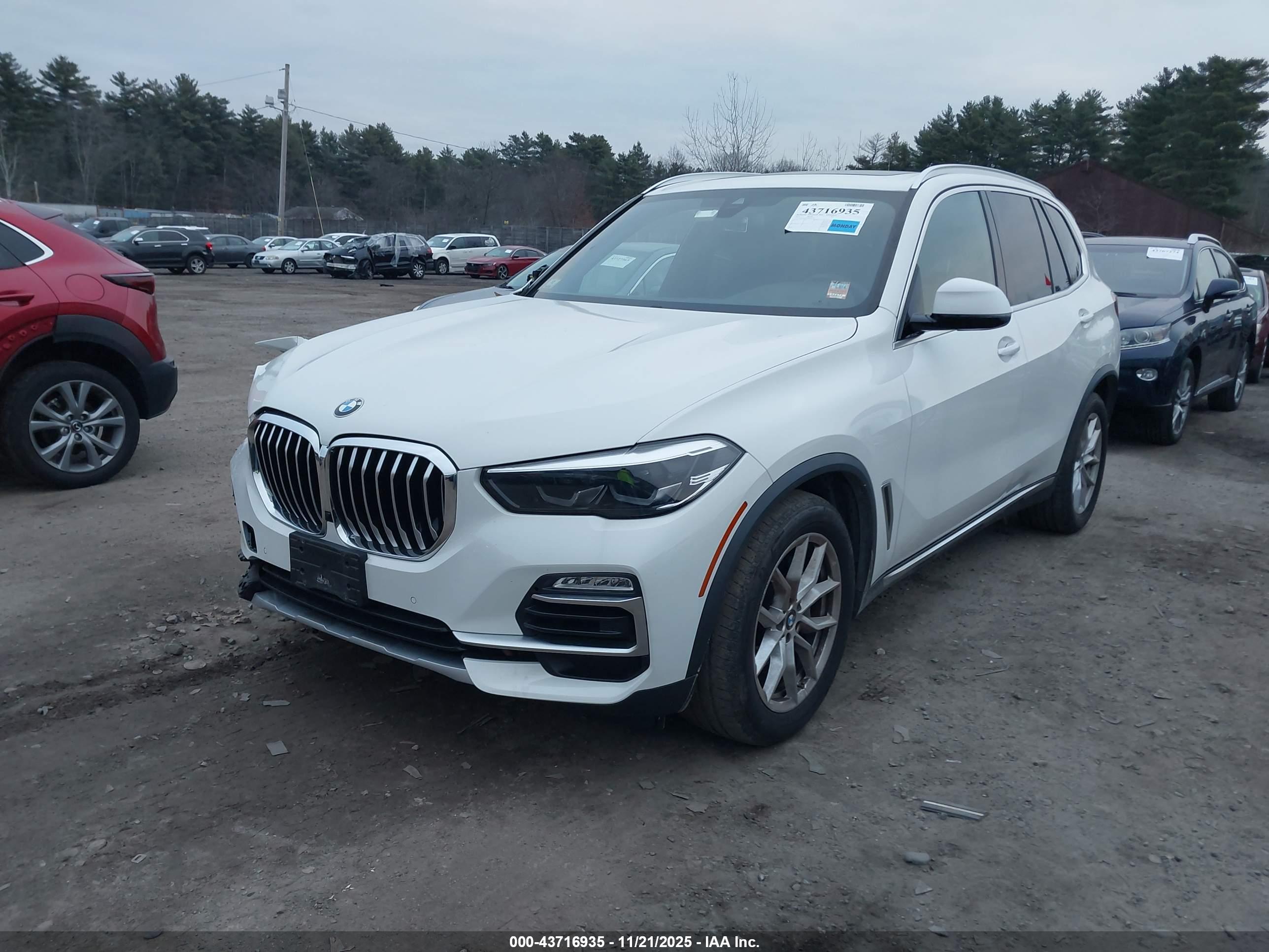 BMW X5 image 2