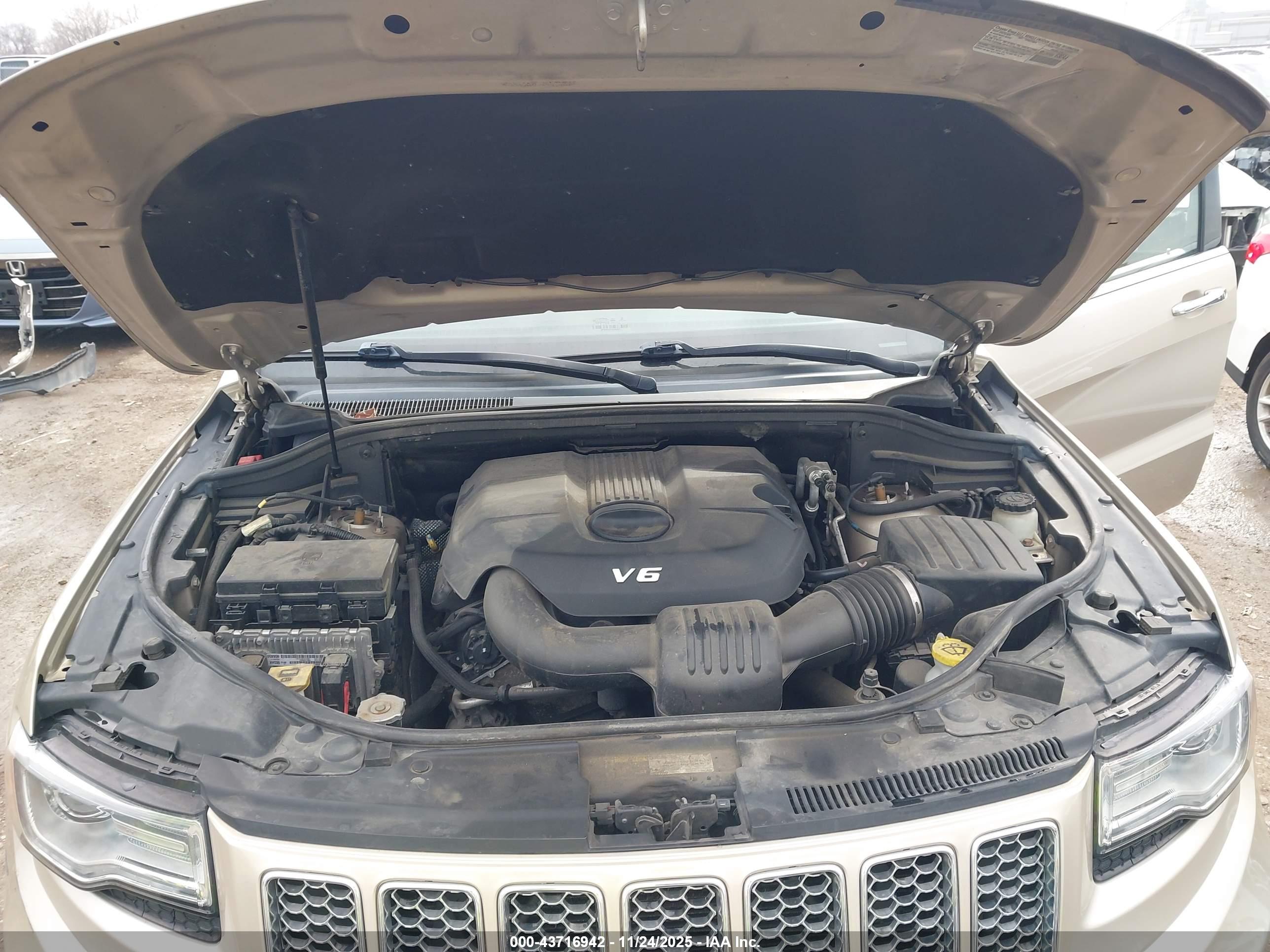 JEEP GRAND image 10