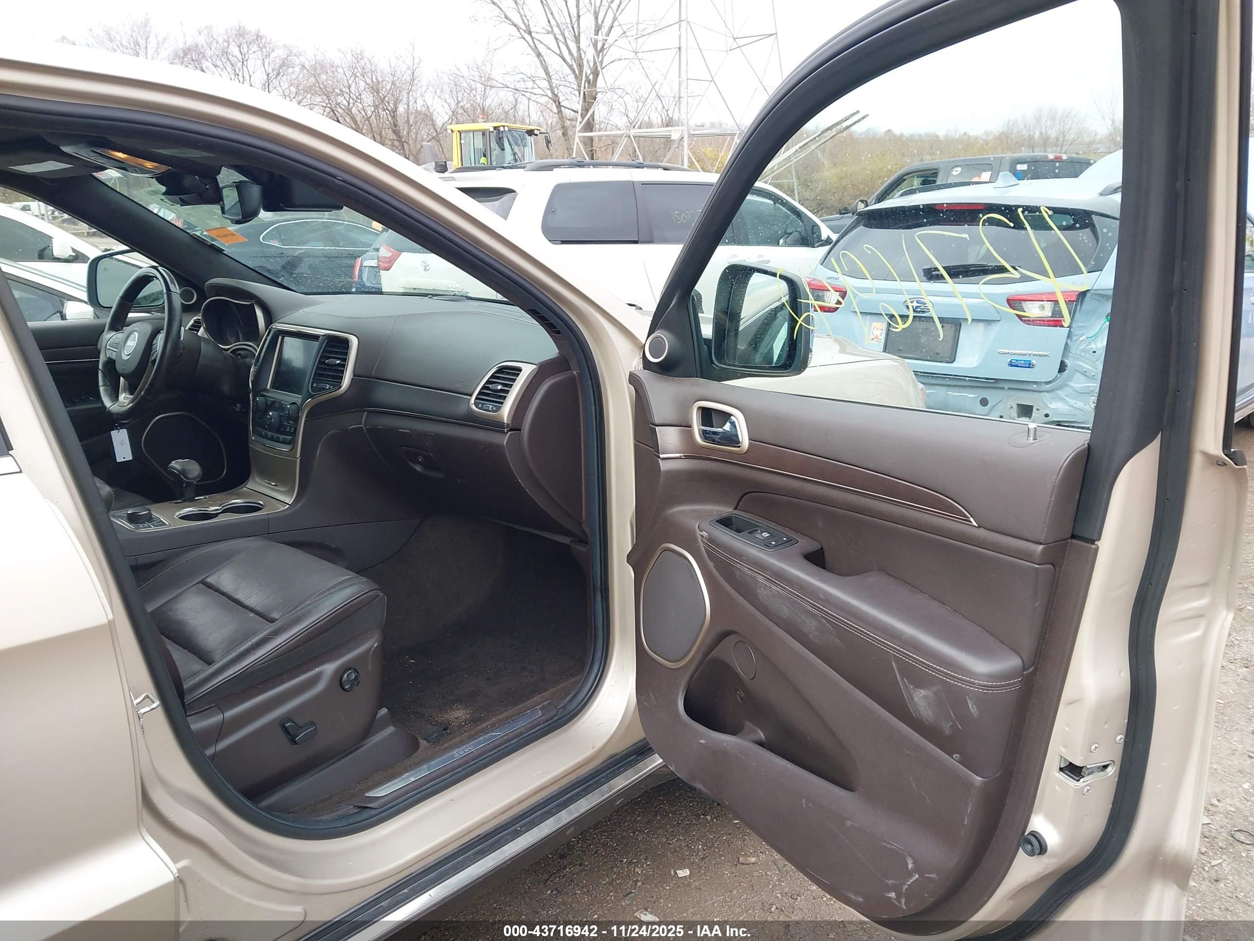 JEEP GRAND image 5