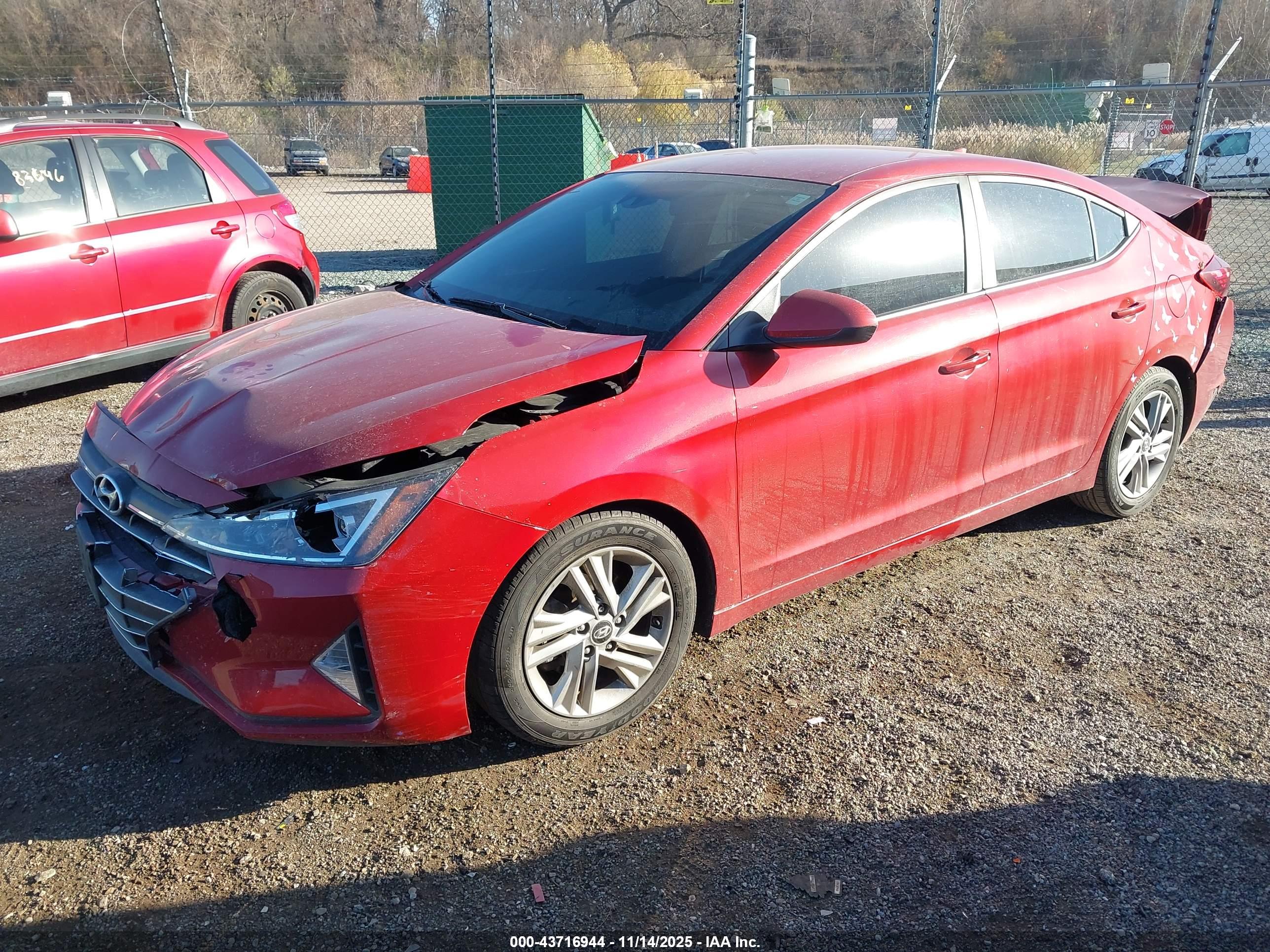 HYUNDAI ELANTRA image 2
