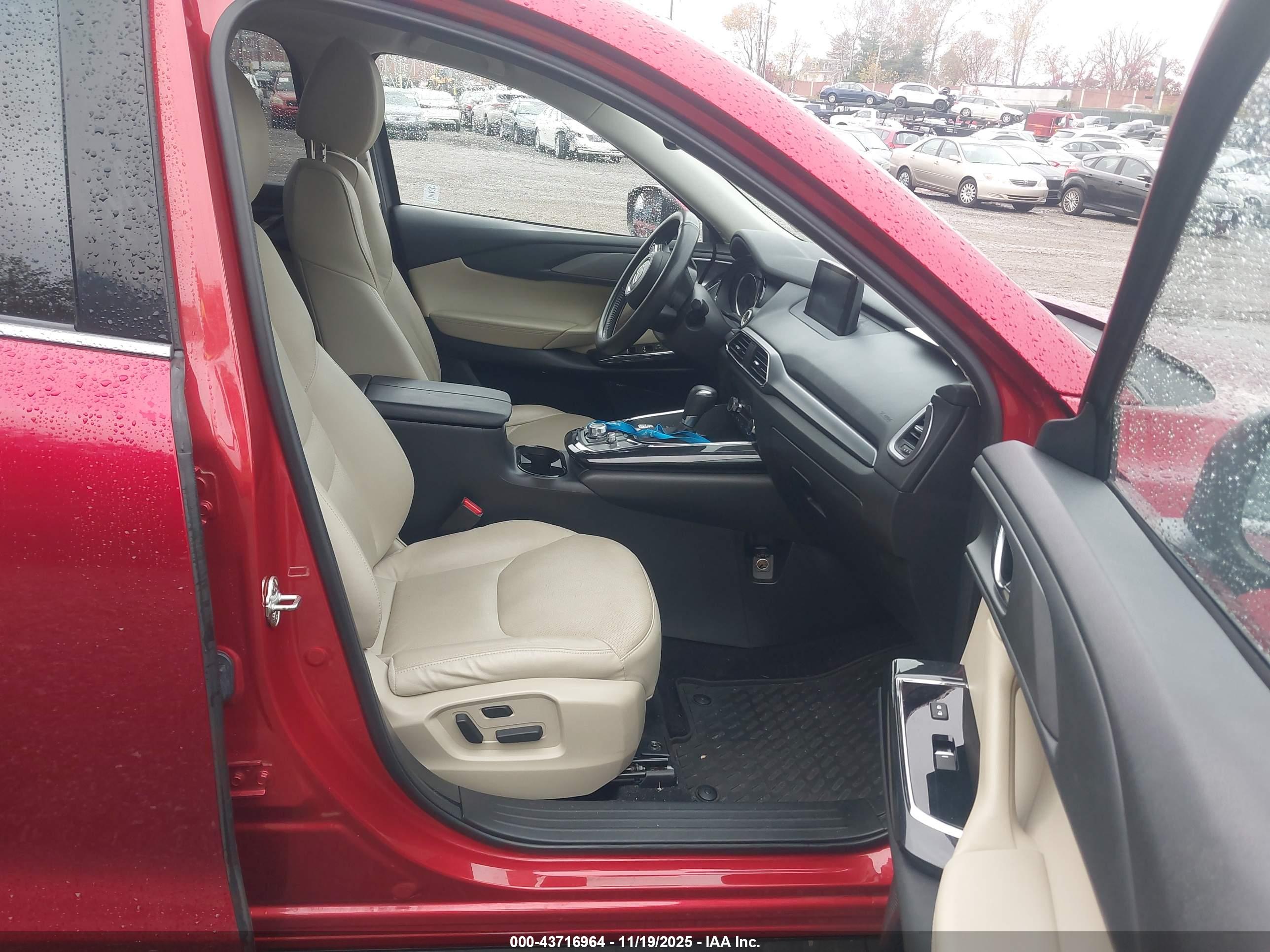 MAZDA CX-9 image 5