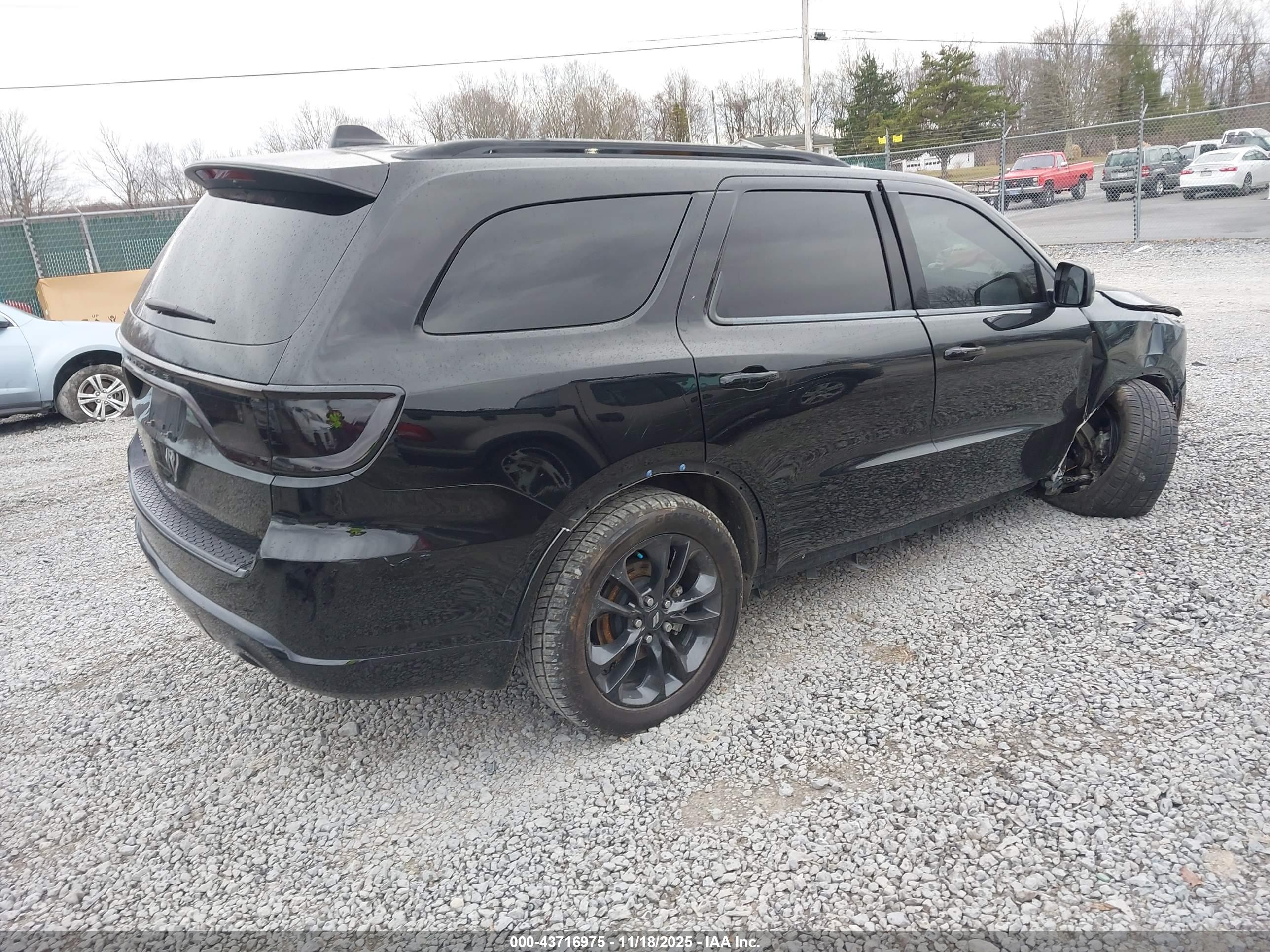 DODGE DURANGO image 4