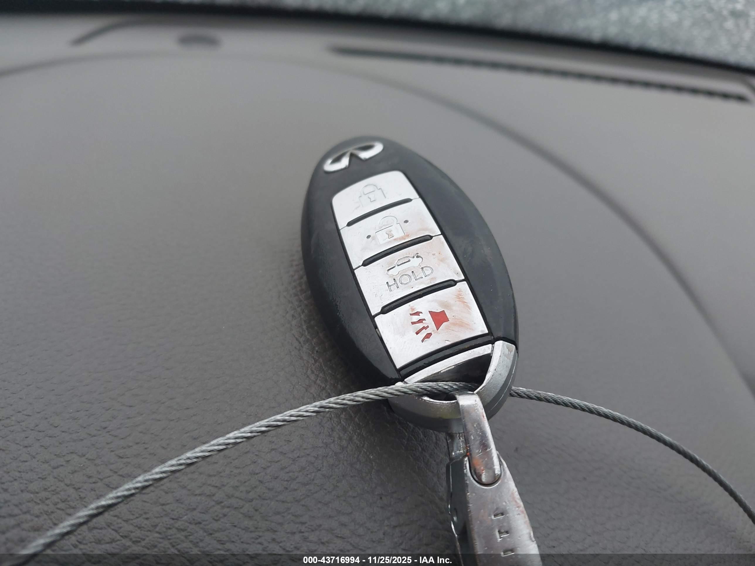 INFINITI G37X image 11