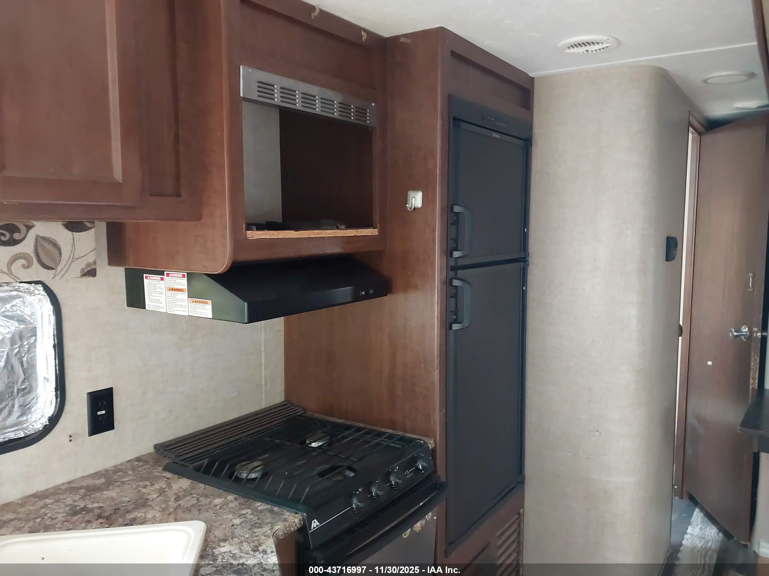 KEYSTONE RV image 8