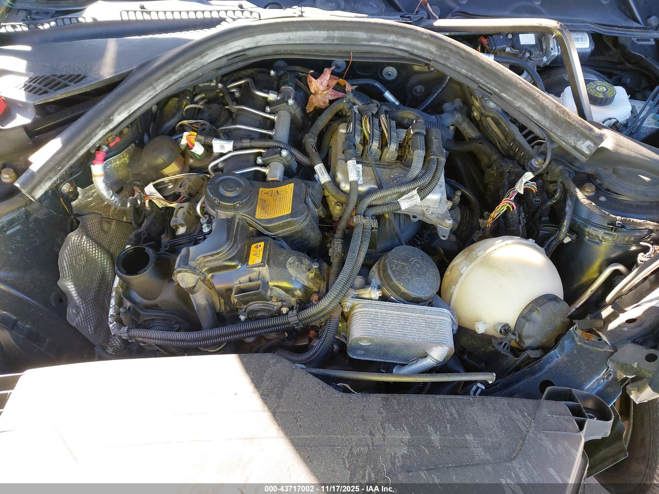 BMW 320I image 10