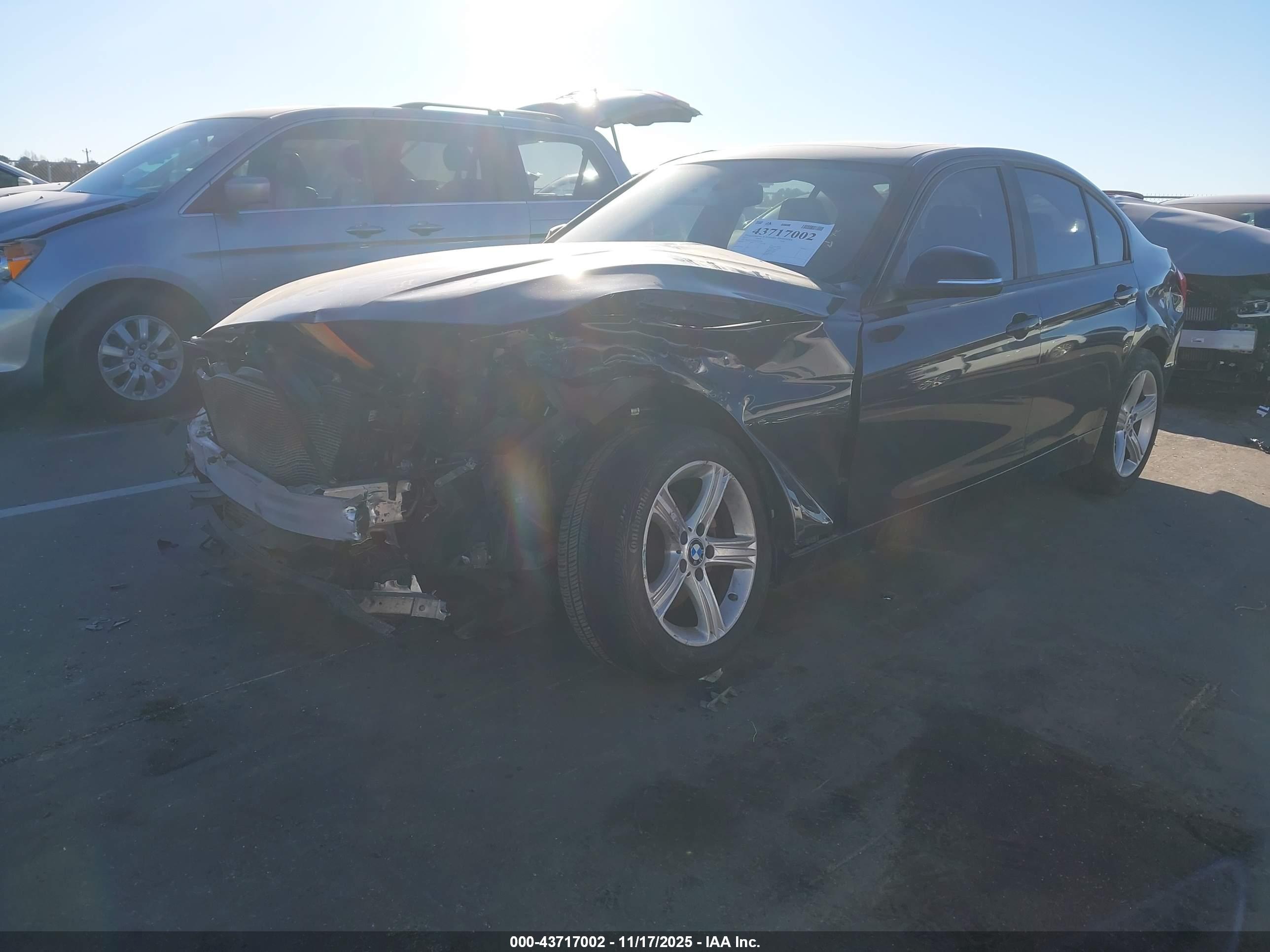 BMW 320I image 2