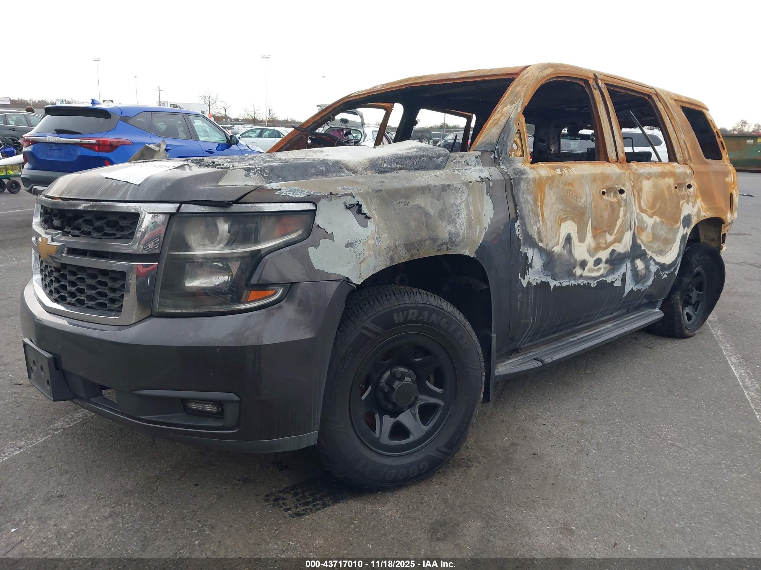 CHEVROLET TAHOE image 2