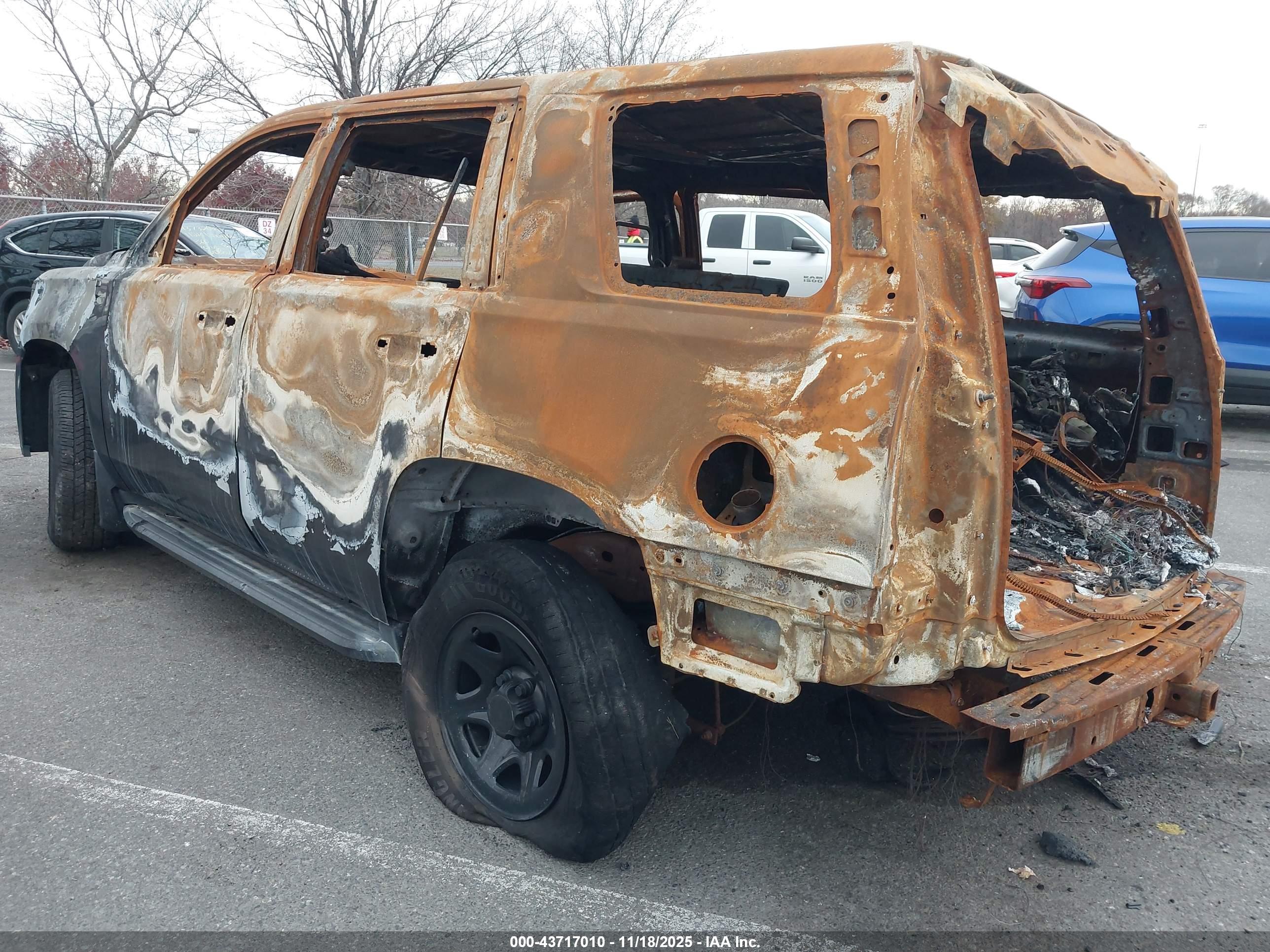 CHEVROLET TAHOE image 3