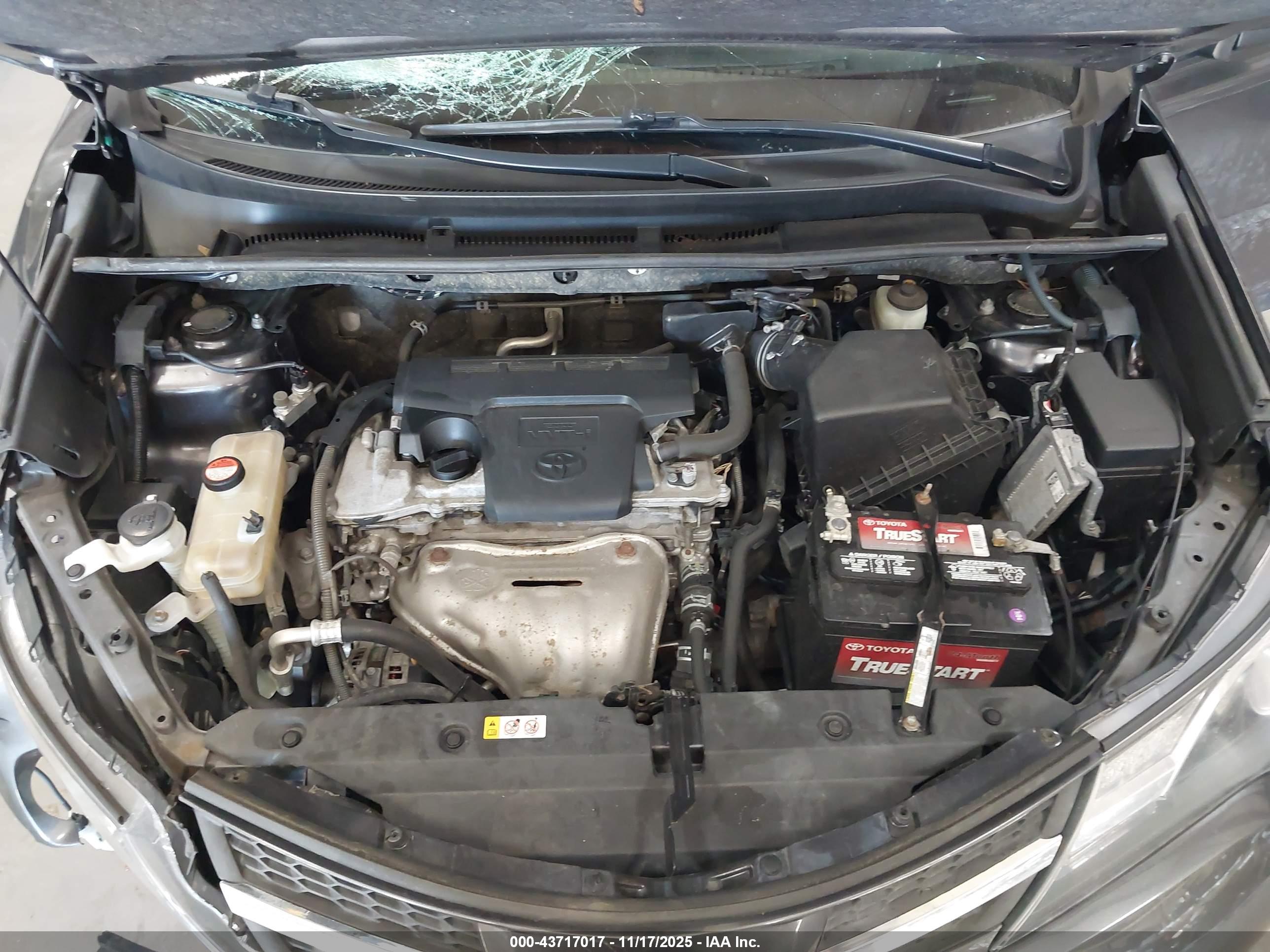 TOYOTA RAV4 image 10