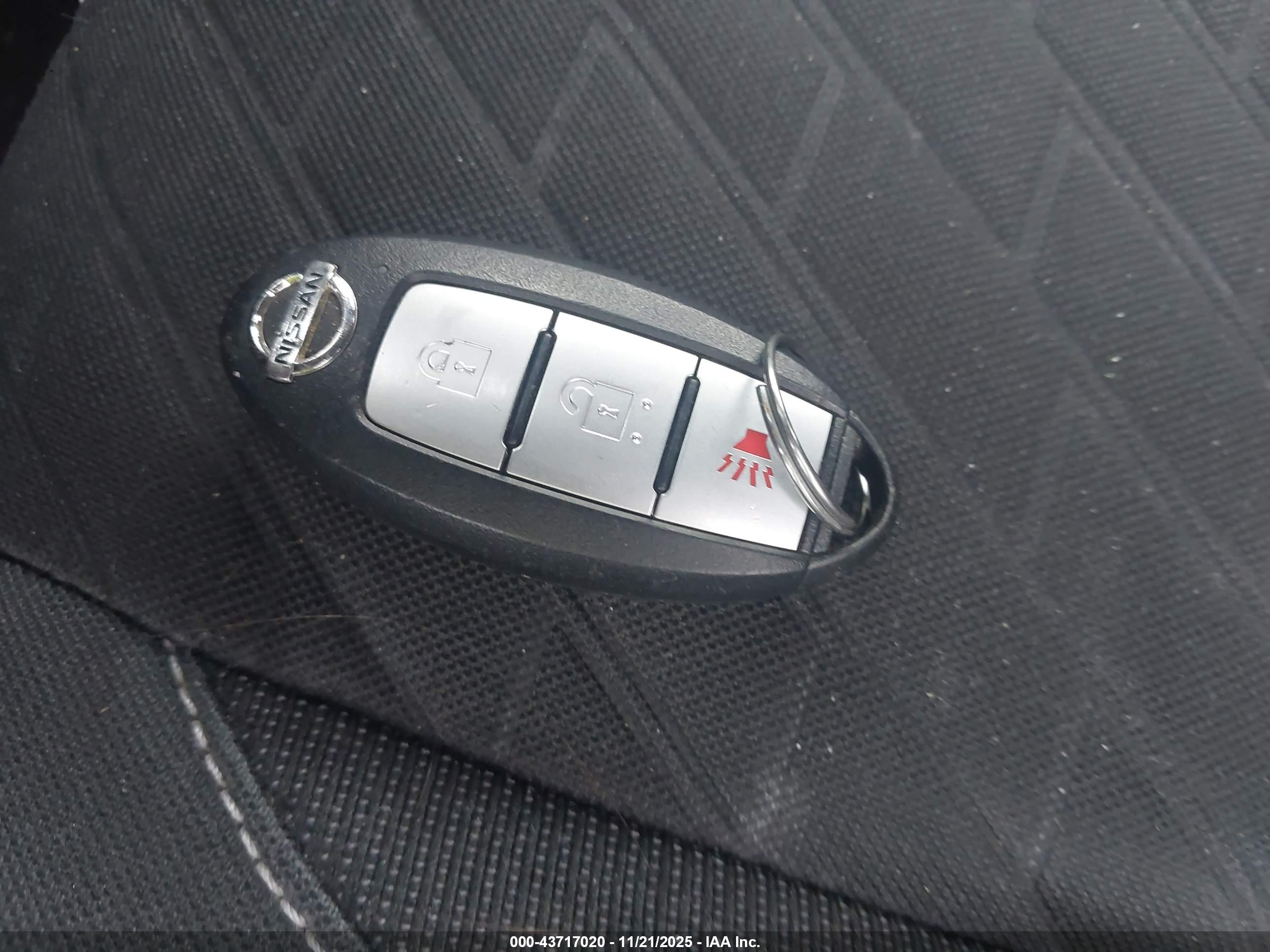 NISSAN KICKS image 11
