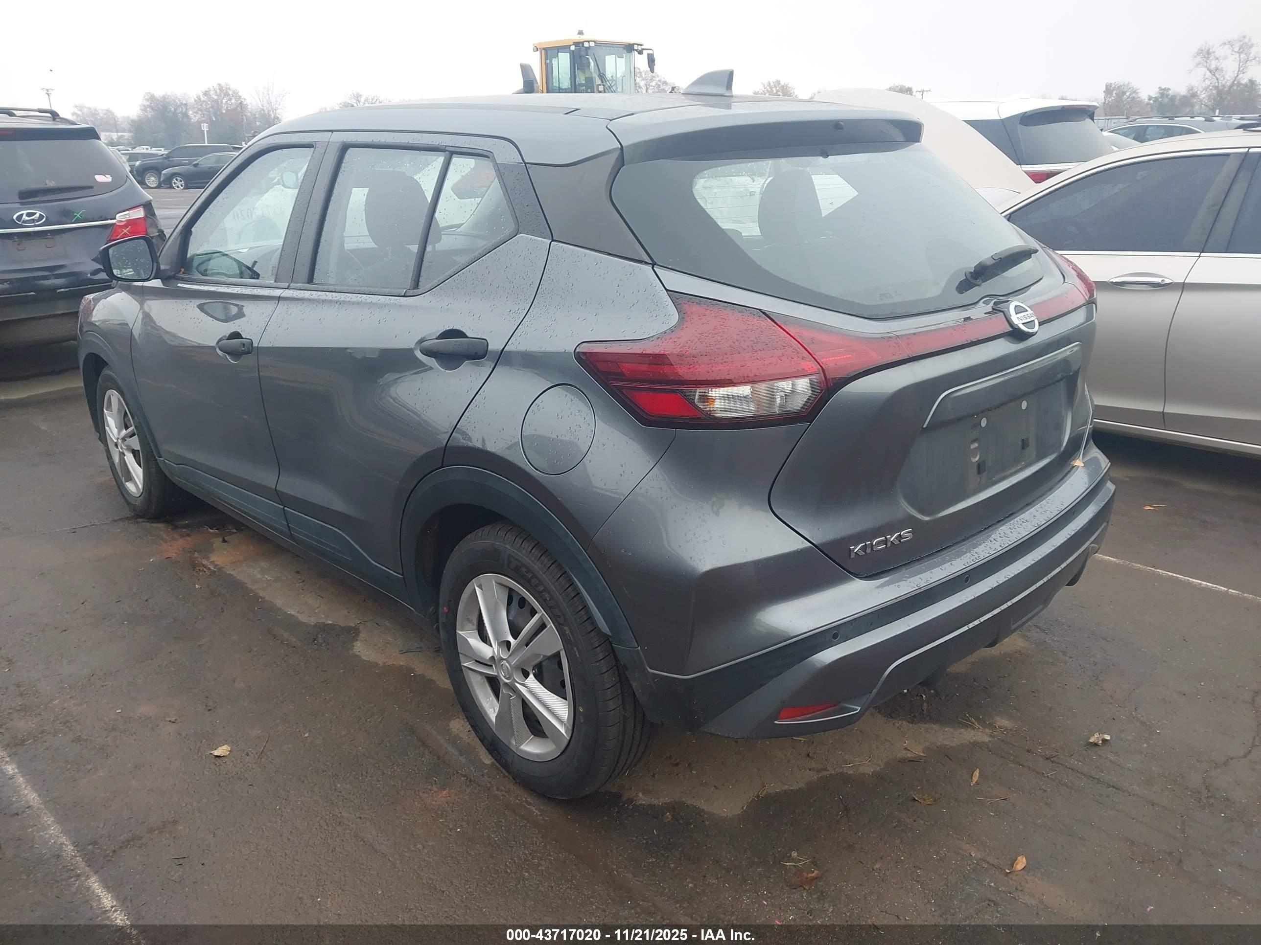 NISSAN KICKS image 3
