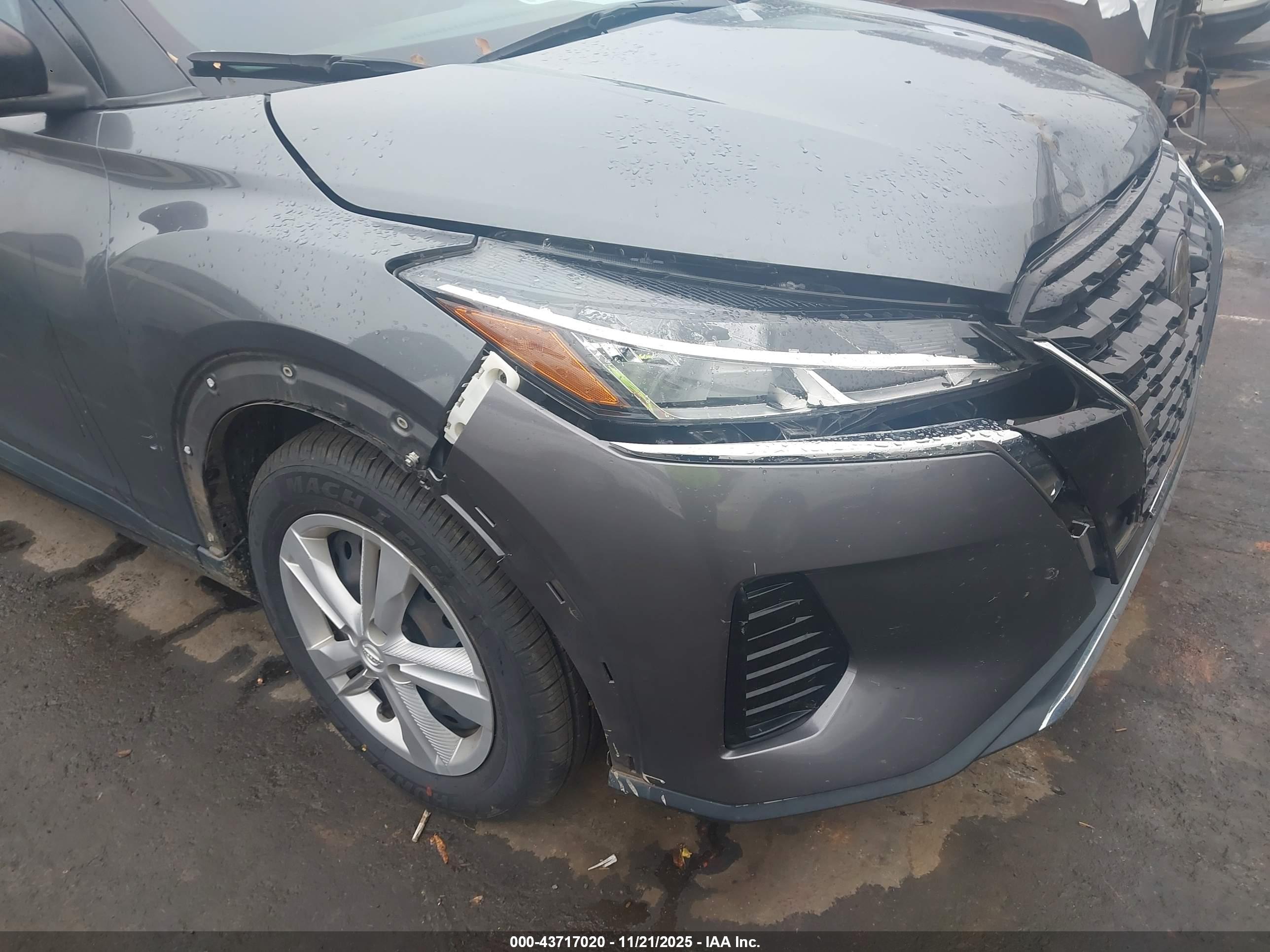 NISSAN KICKS image 6