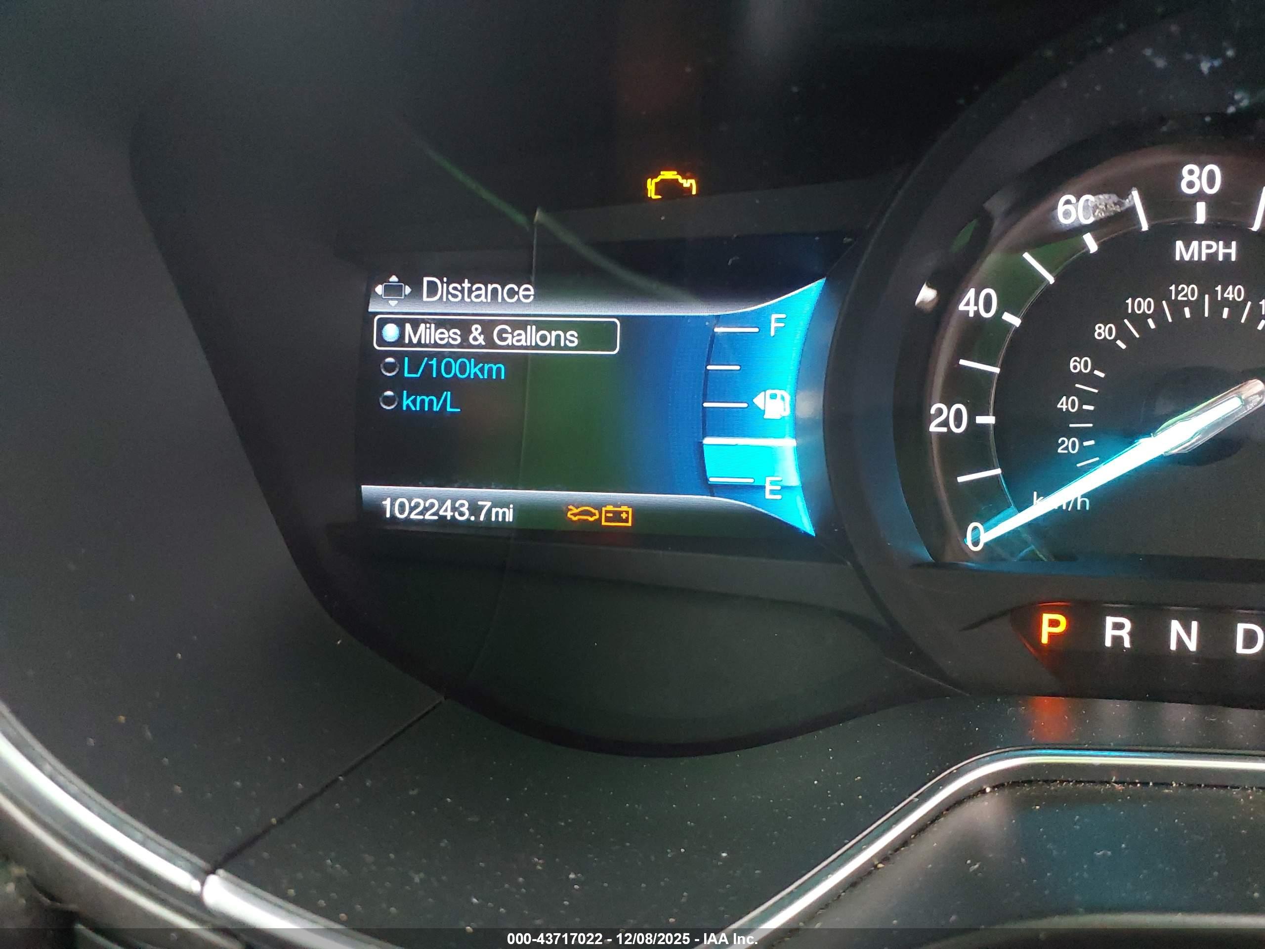 FORD FUSION image 7
