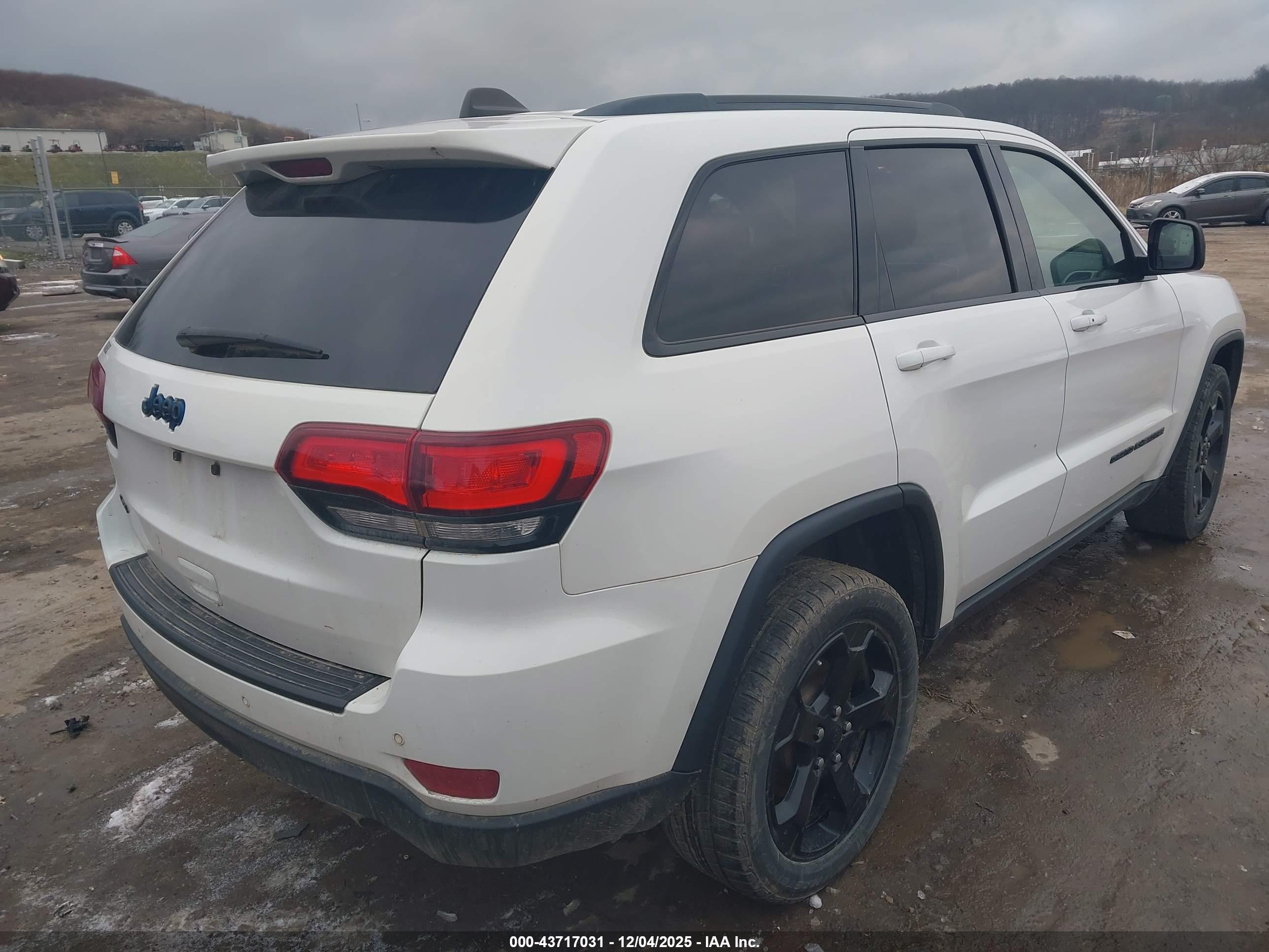 JEEP GRAND image 4