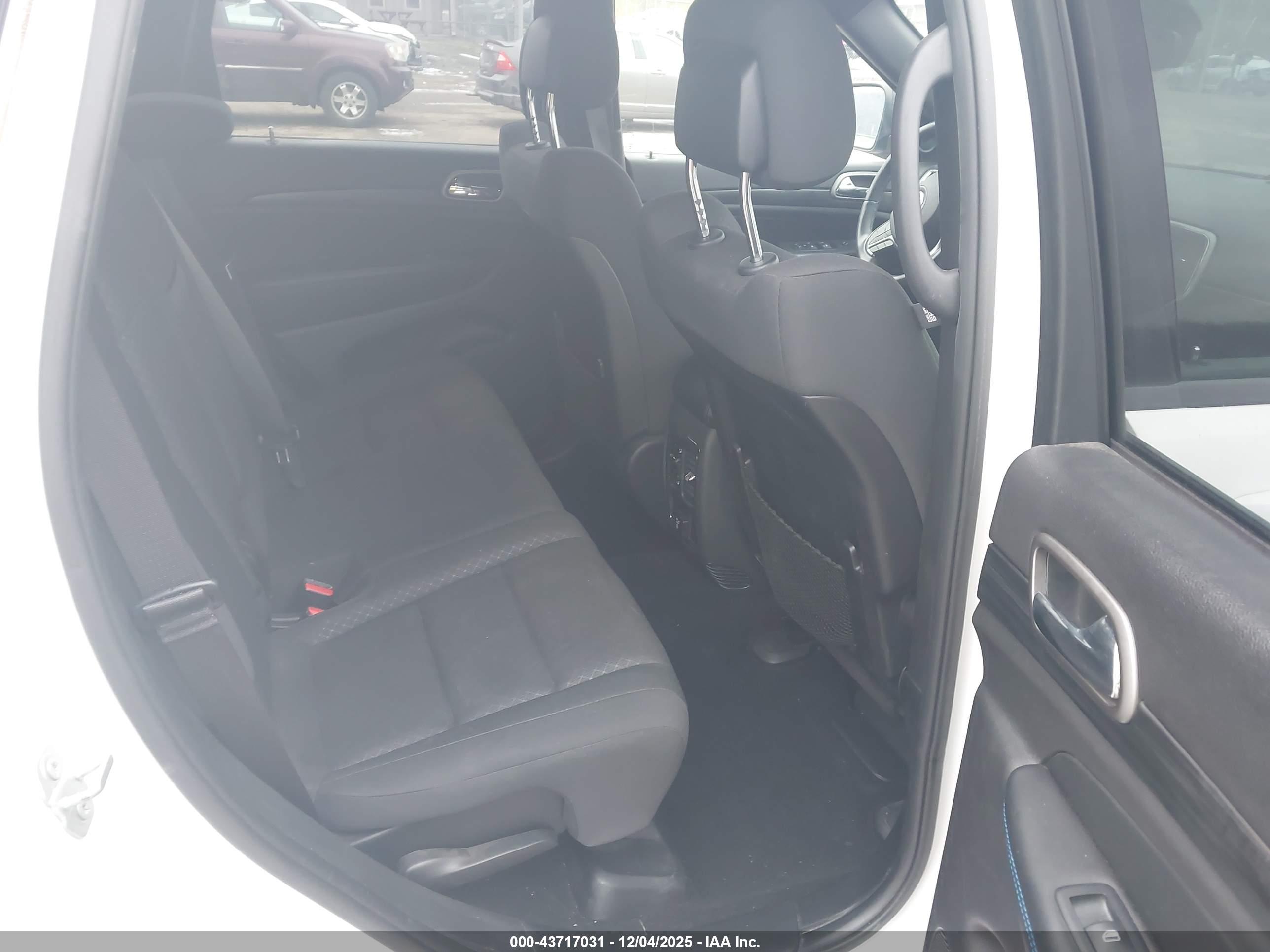 JEEP GRAND image 8